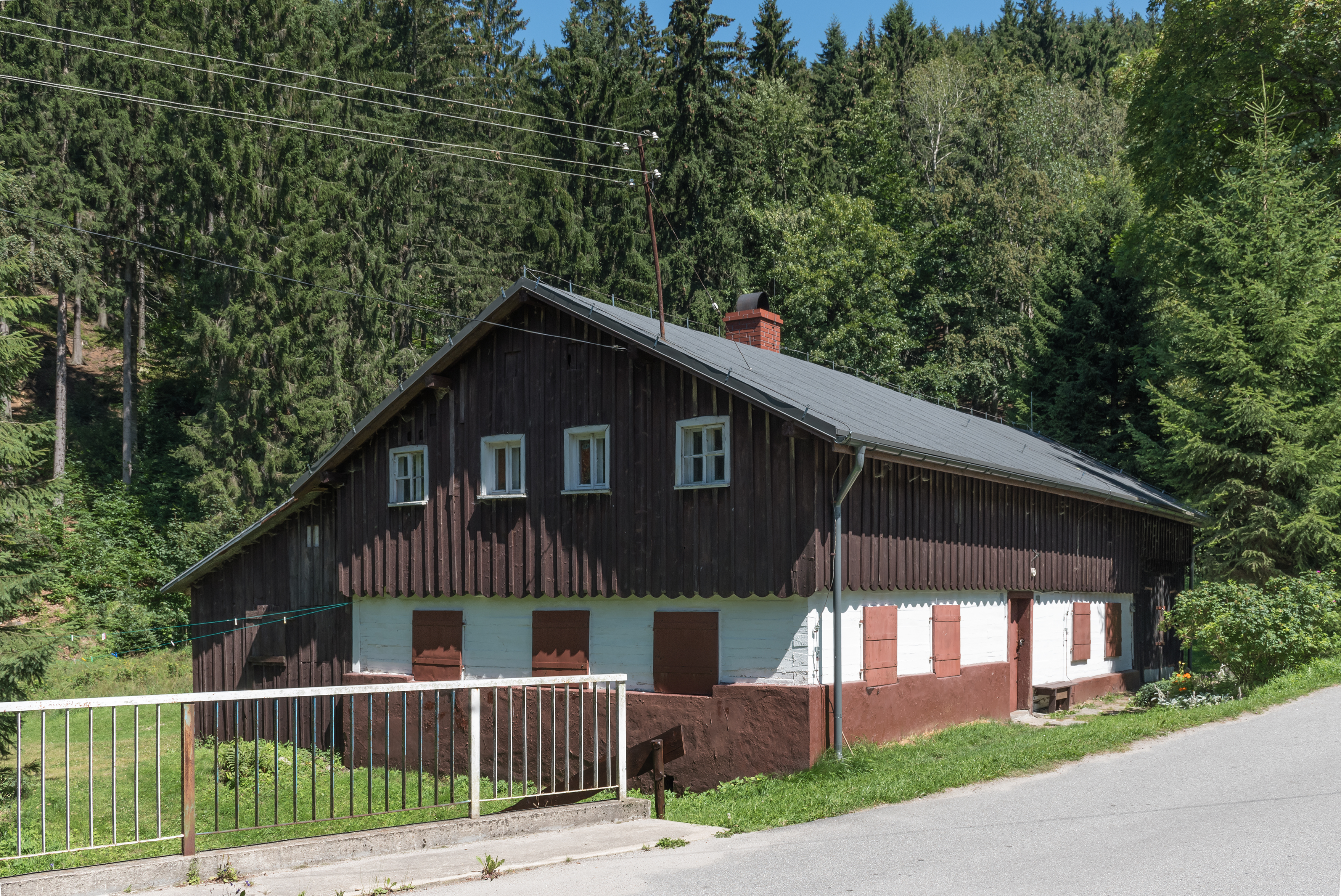 2016 Dom nr 17 w Nowej Morawie