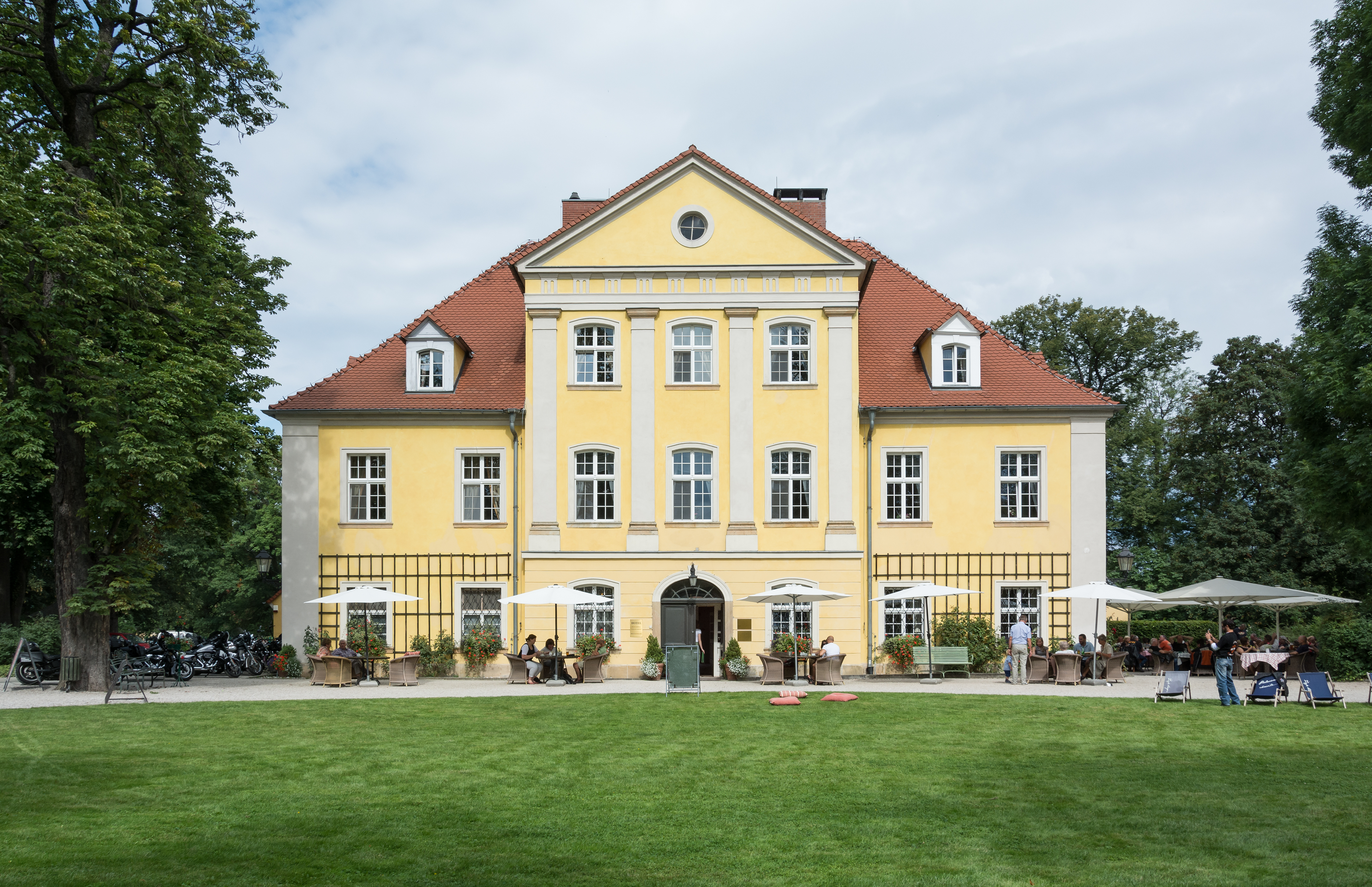 2016 Dwór w Łomnicy 3