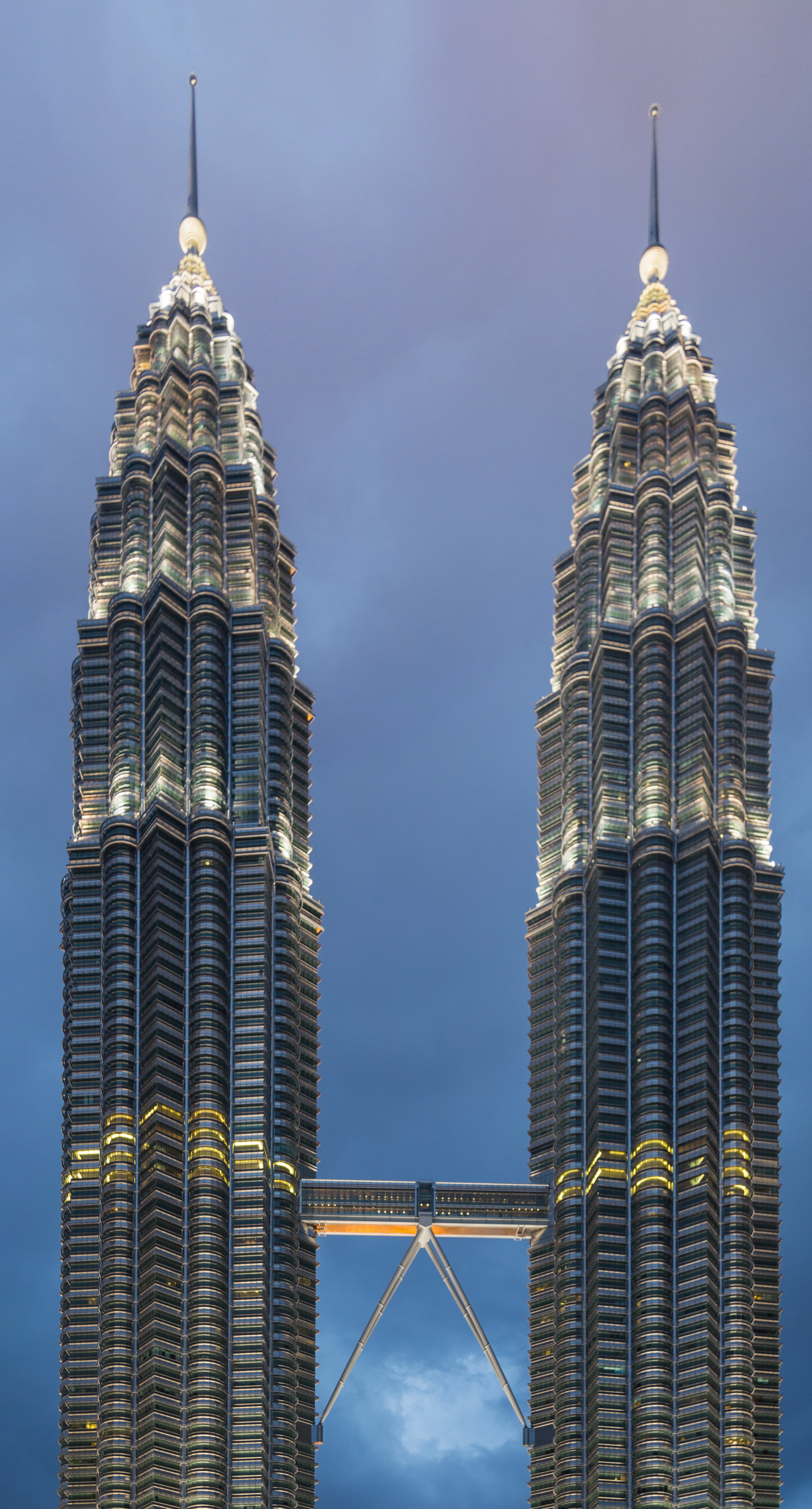 2016 Kuala Lumpur, Petronas Towers (15)