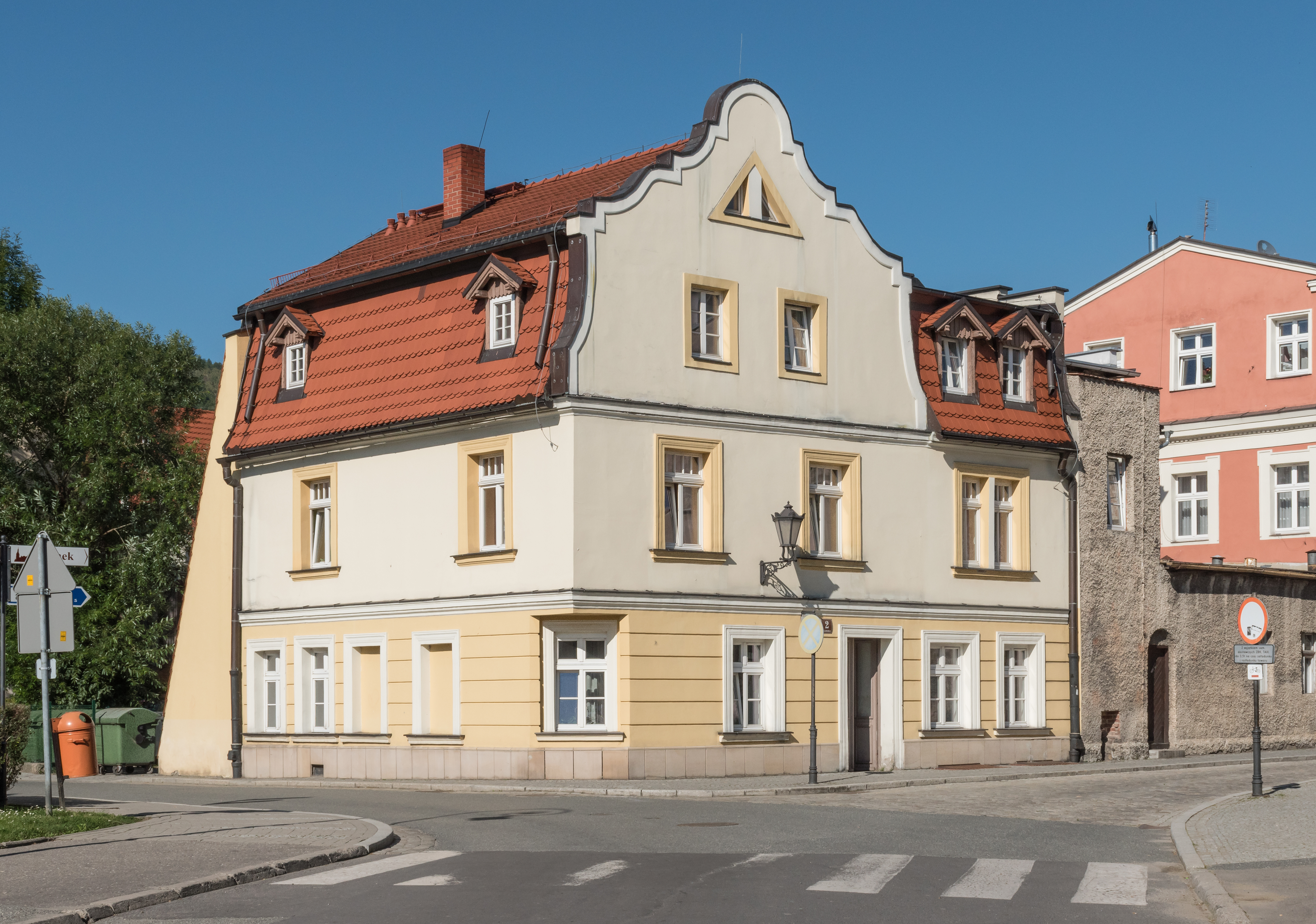 2016 Lądek-Zdrój, ul. Kłodzka 2