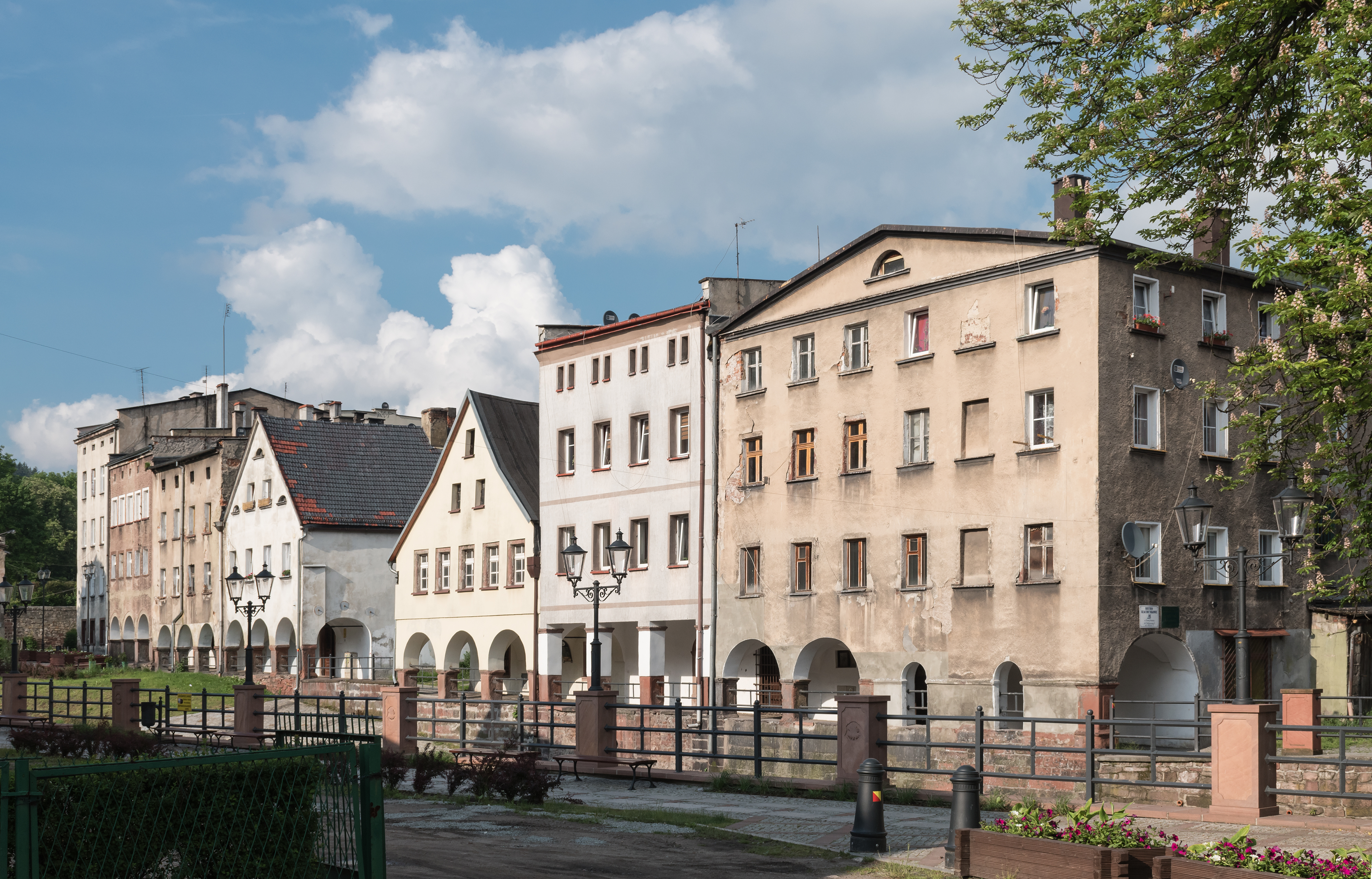 2016 Nowa Ruda, ul. Nadrzeczna 3