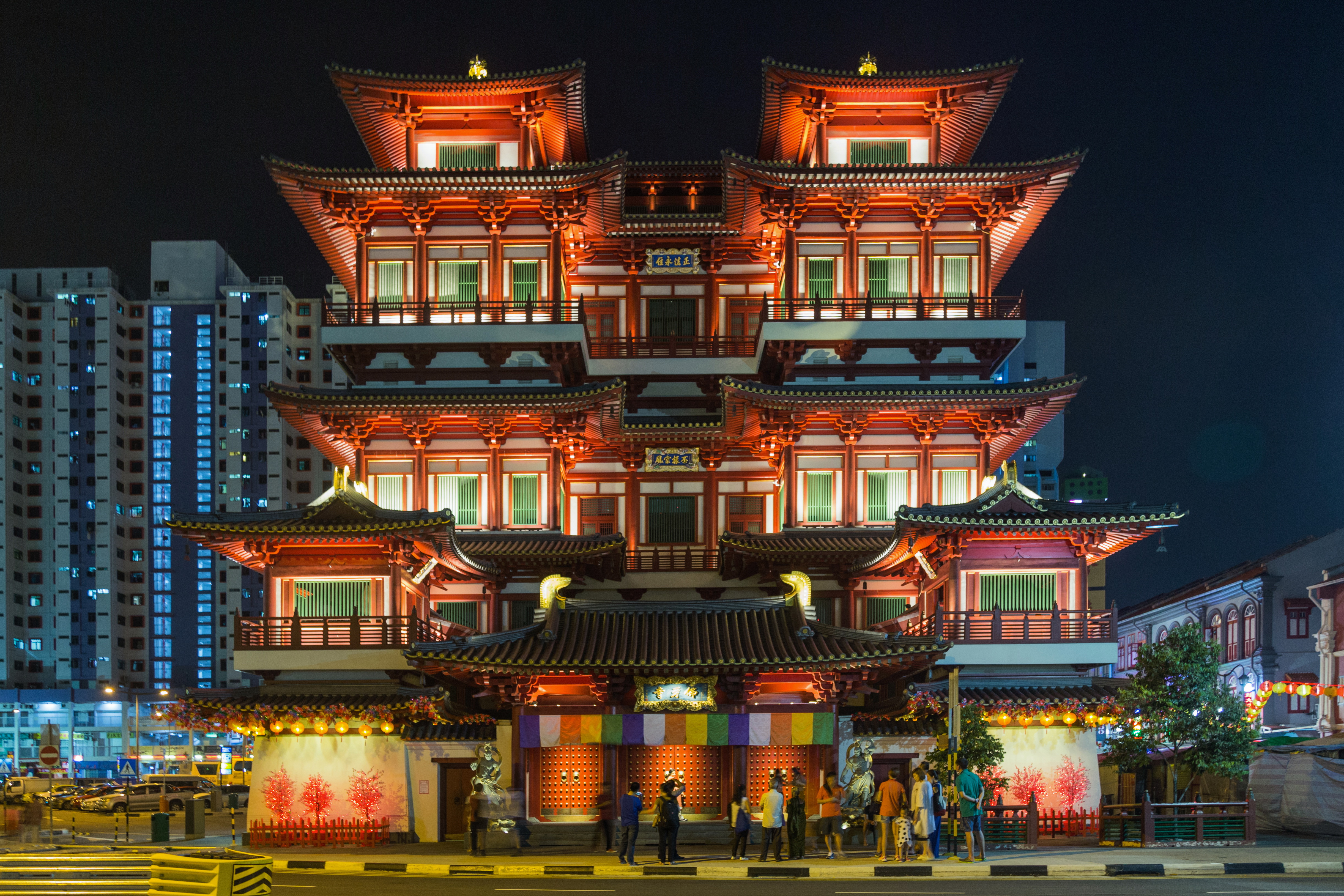 2016 Singapur, Chinatown, Świątynia i Muzeum Relikwi Zęba Buddy (04)