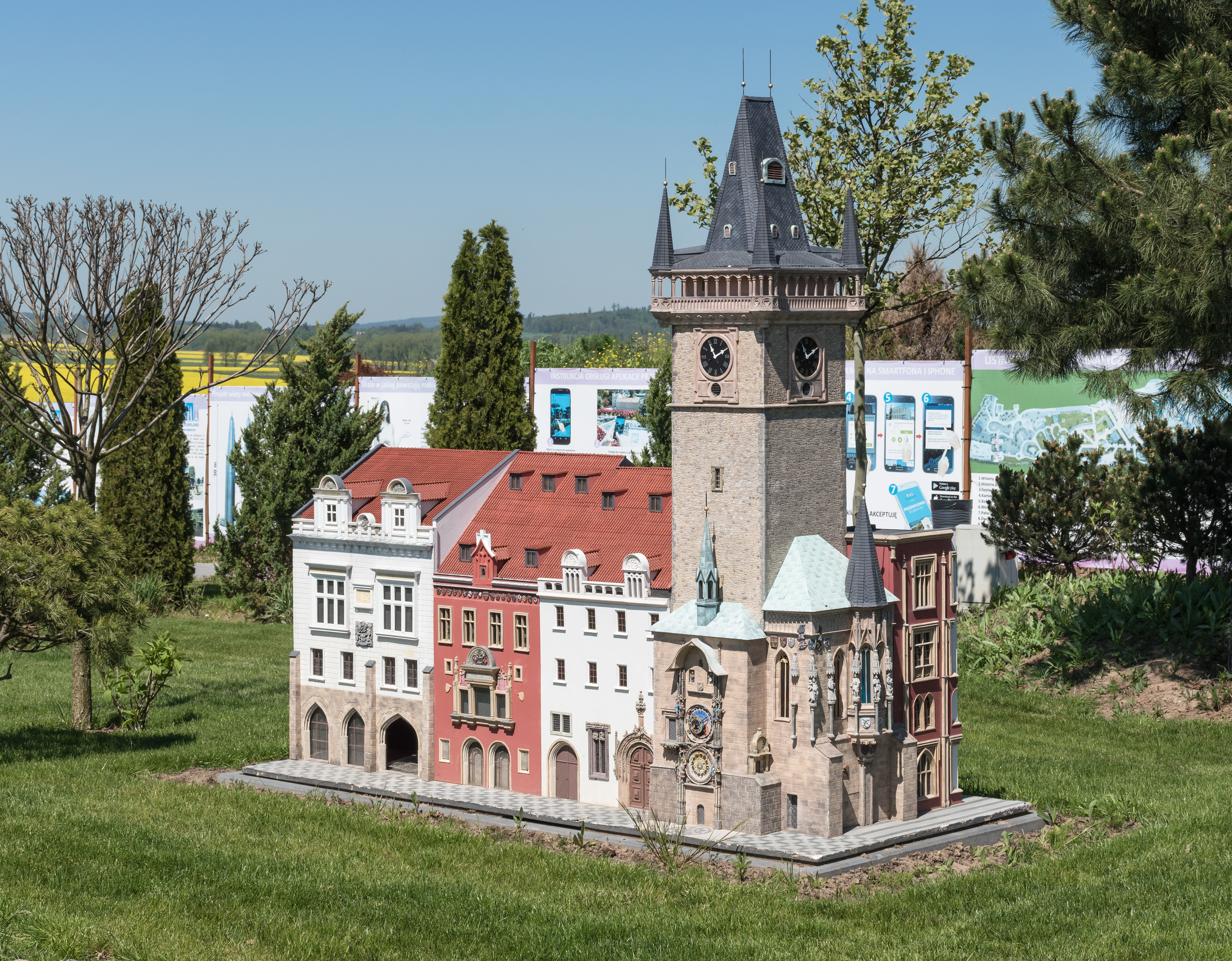 2017 Minieuroland w Kłodzku, ratusz staromiejski w Pradze