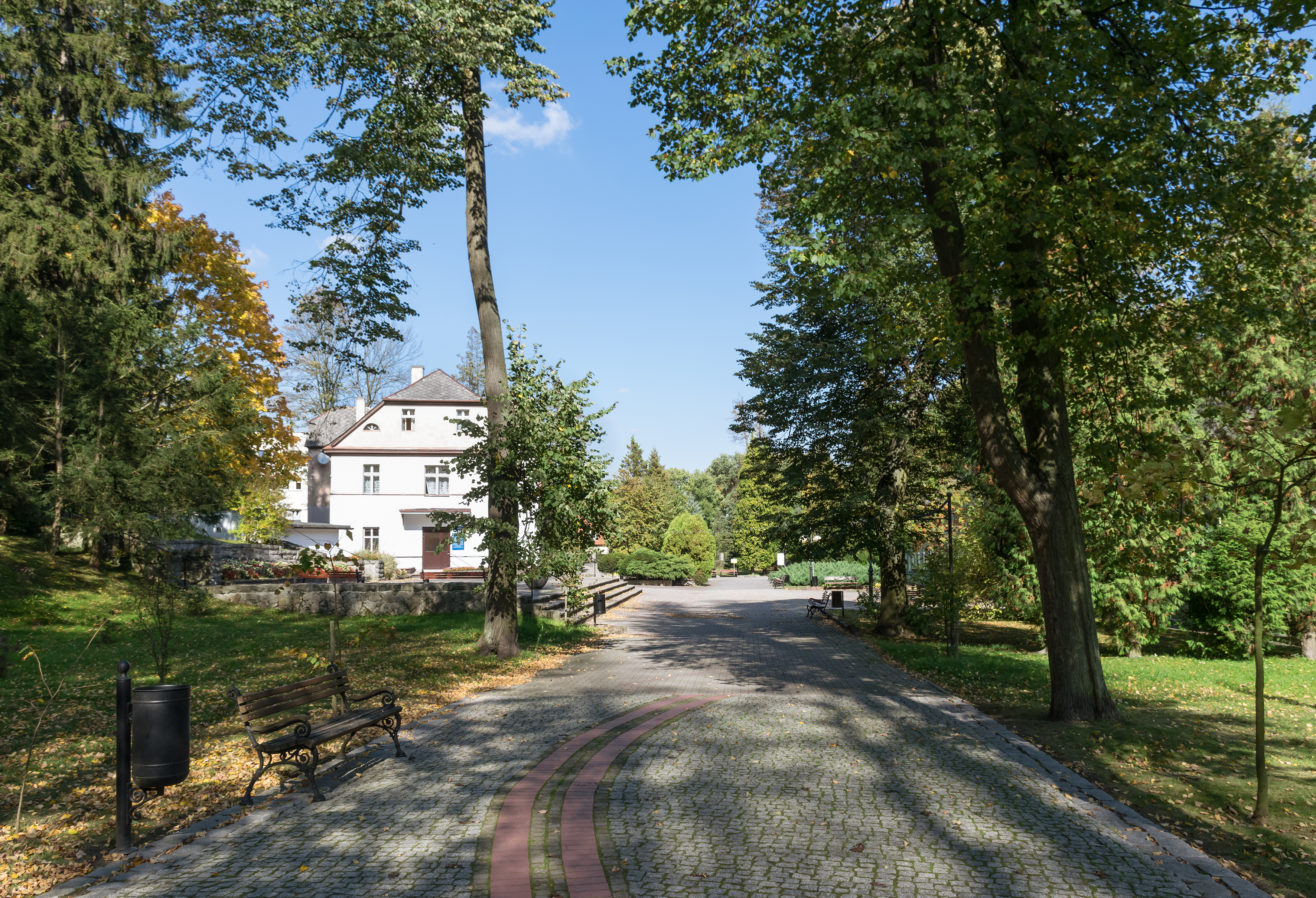 2017 Park zdrojowy w Długopolu-Zdroju 1