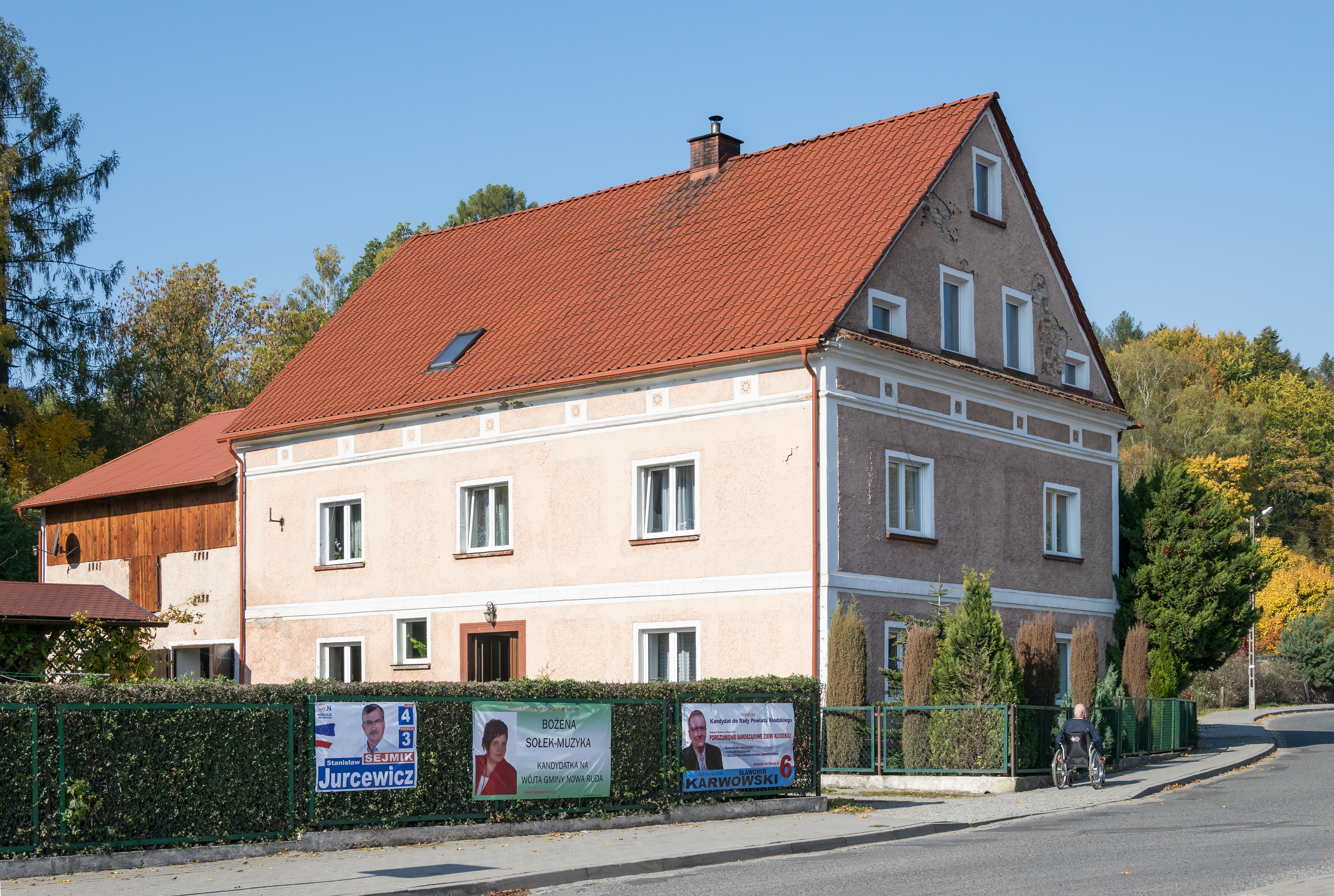 2018 Jugów, ul. Główna 81 2