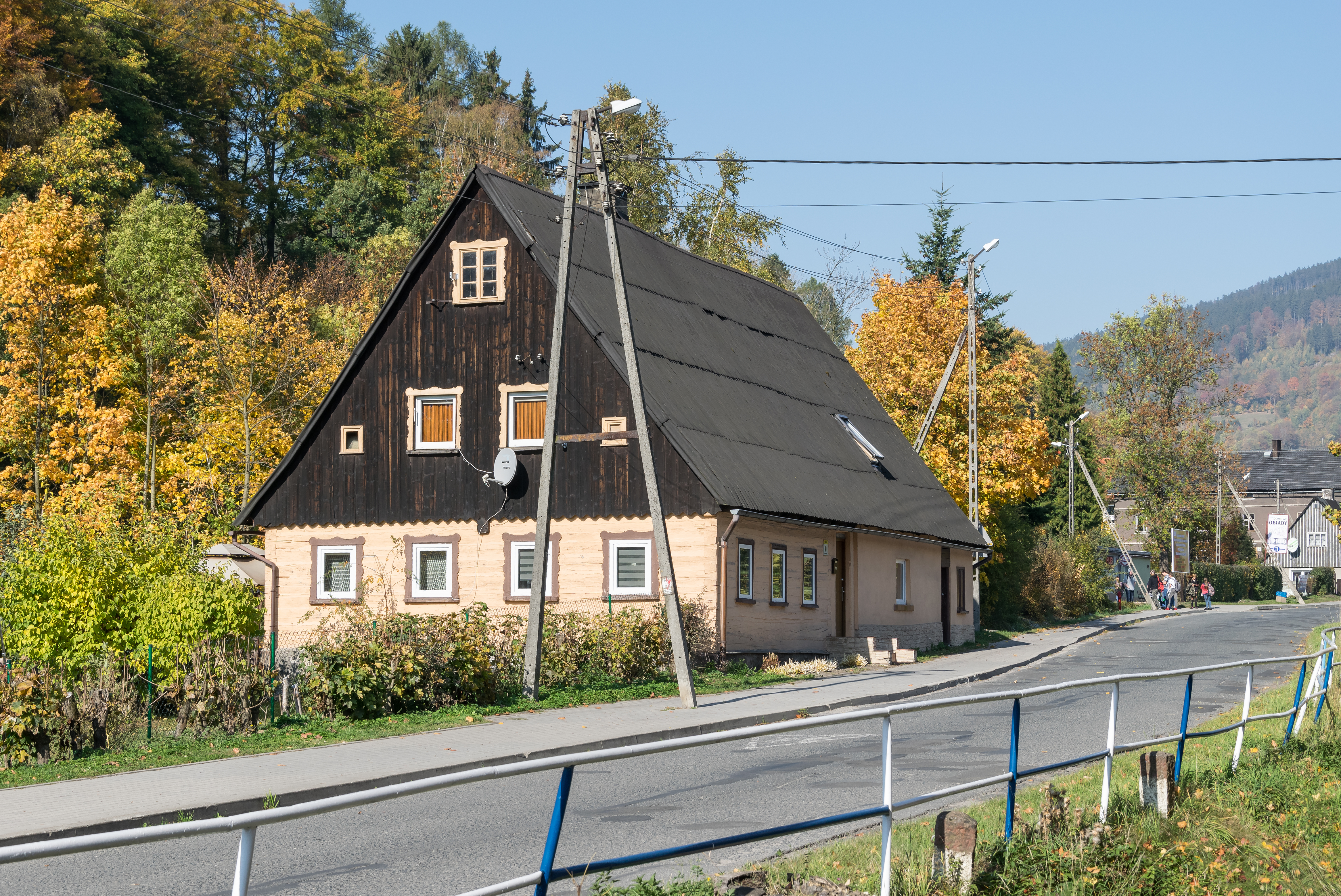 2018 Jugów, ul. Główna 90 1