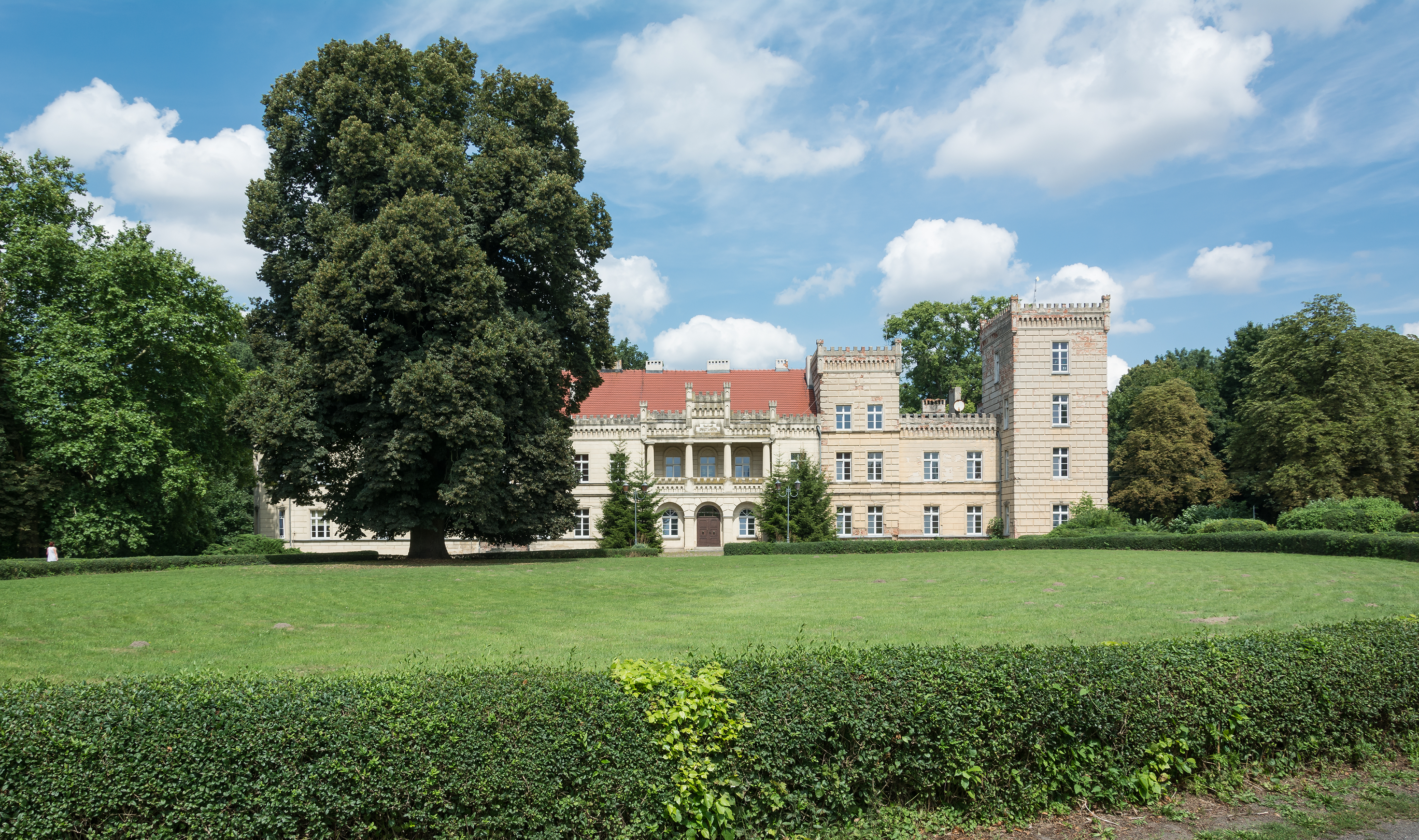 2018 Pałac w Gościeszynie 01