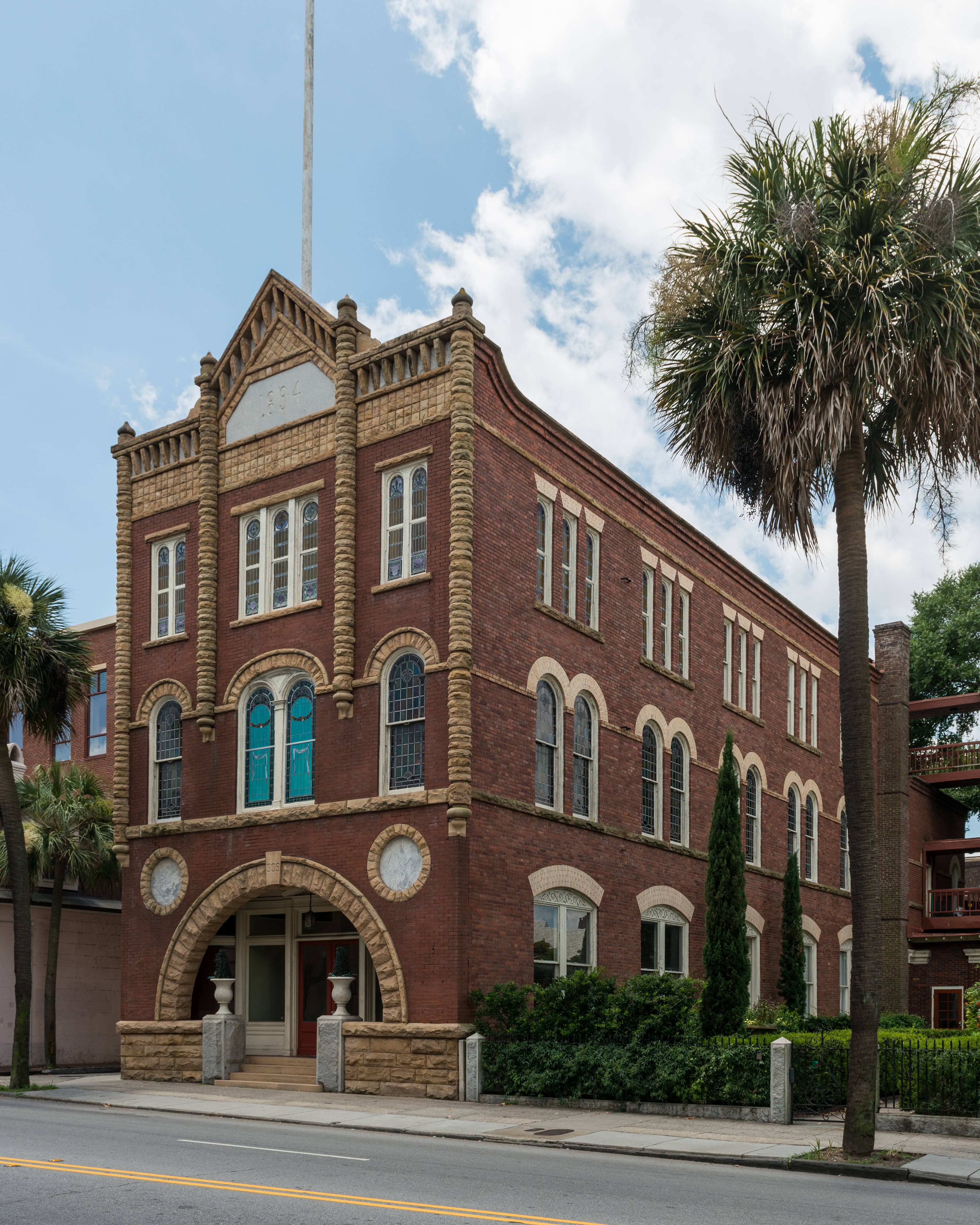 309 Meeting St, Charleston SC, North view 20160704 1