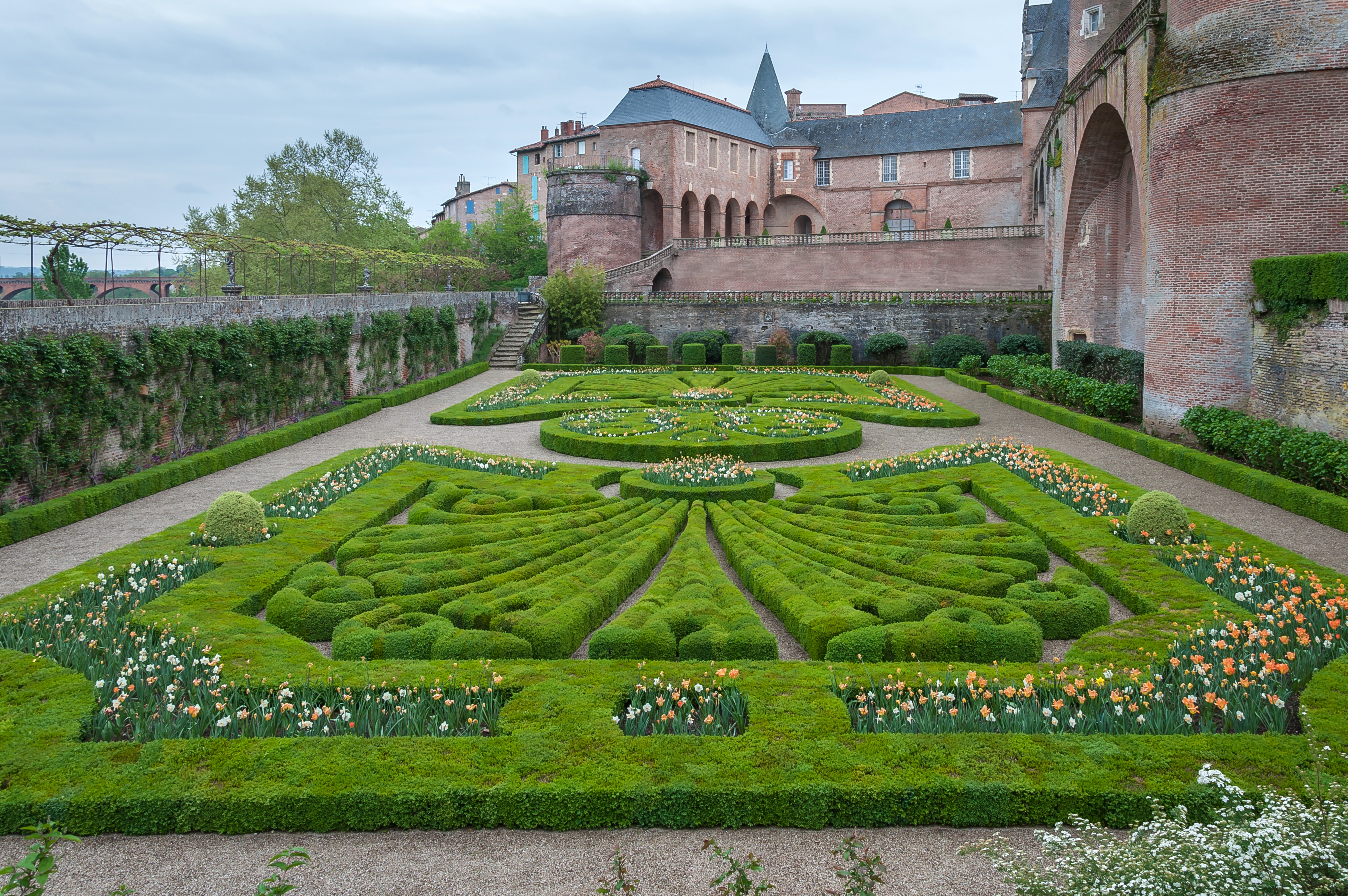 Albi Jardin du Palais de la Berbie 2013 04