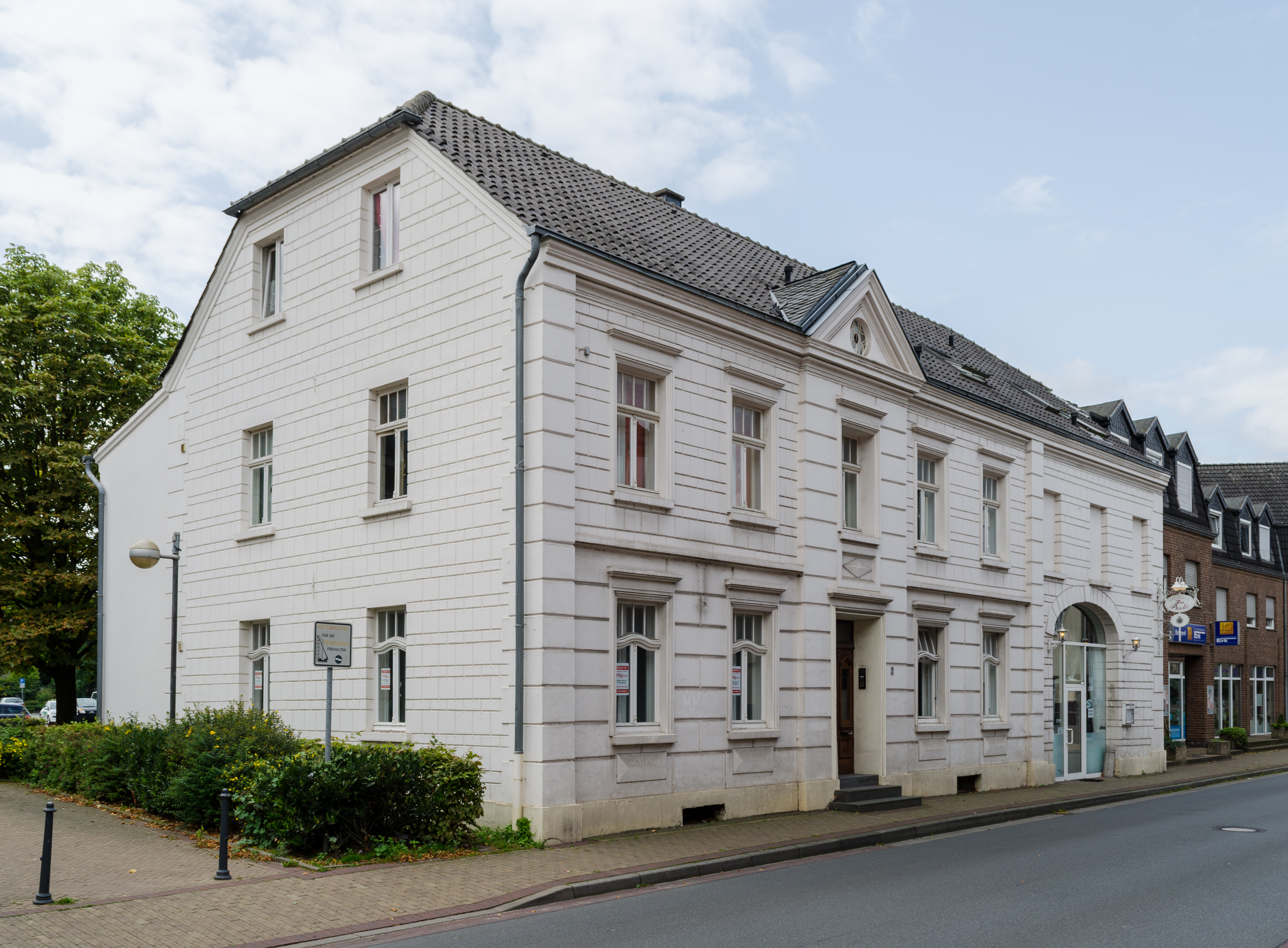 Alpen, Rathausstraße 2, 2017-08 CN-01