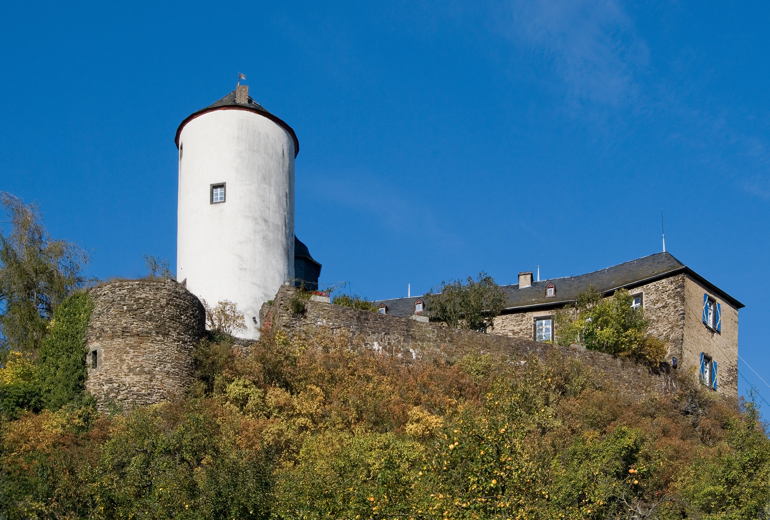 Altenahr, Burg Kreuzberg, 2011-10 CN-01