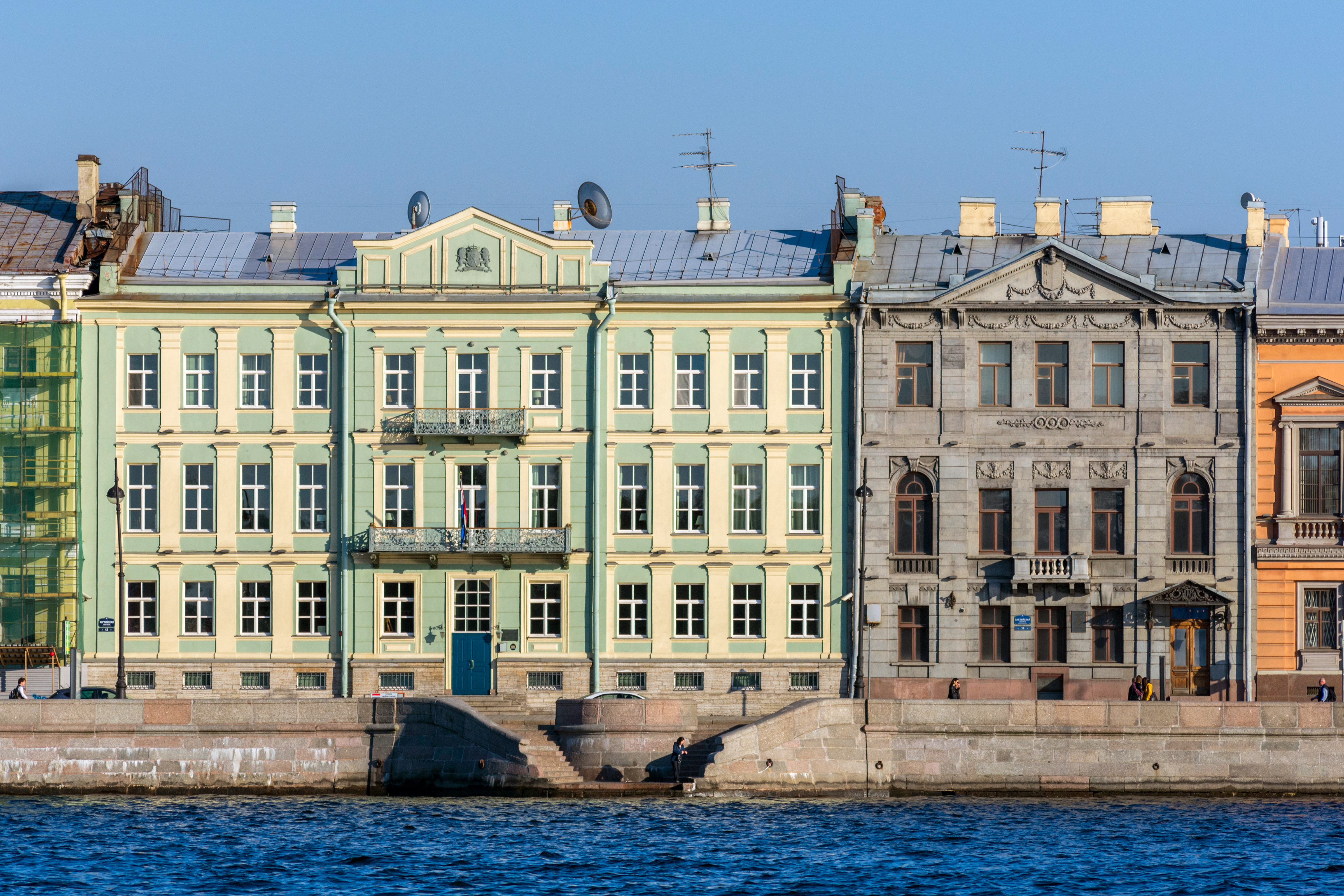 Angliyskaya Embankment SPB 12-14