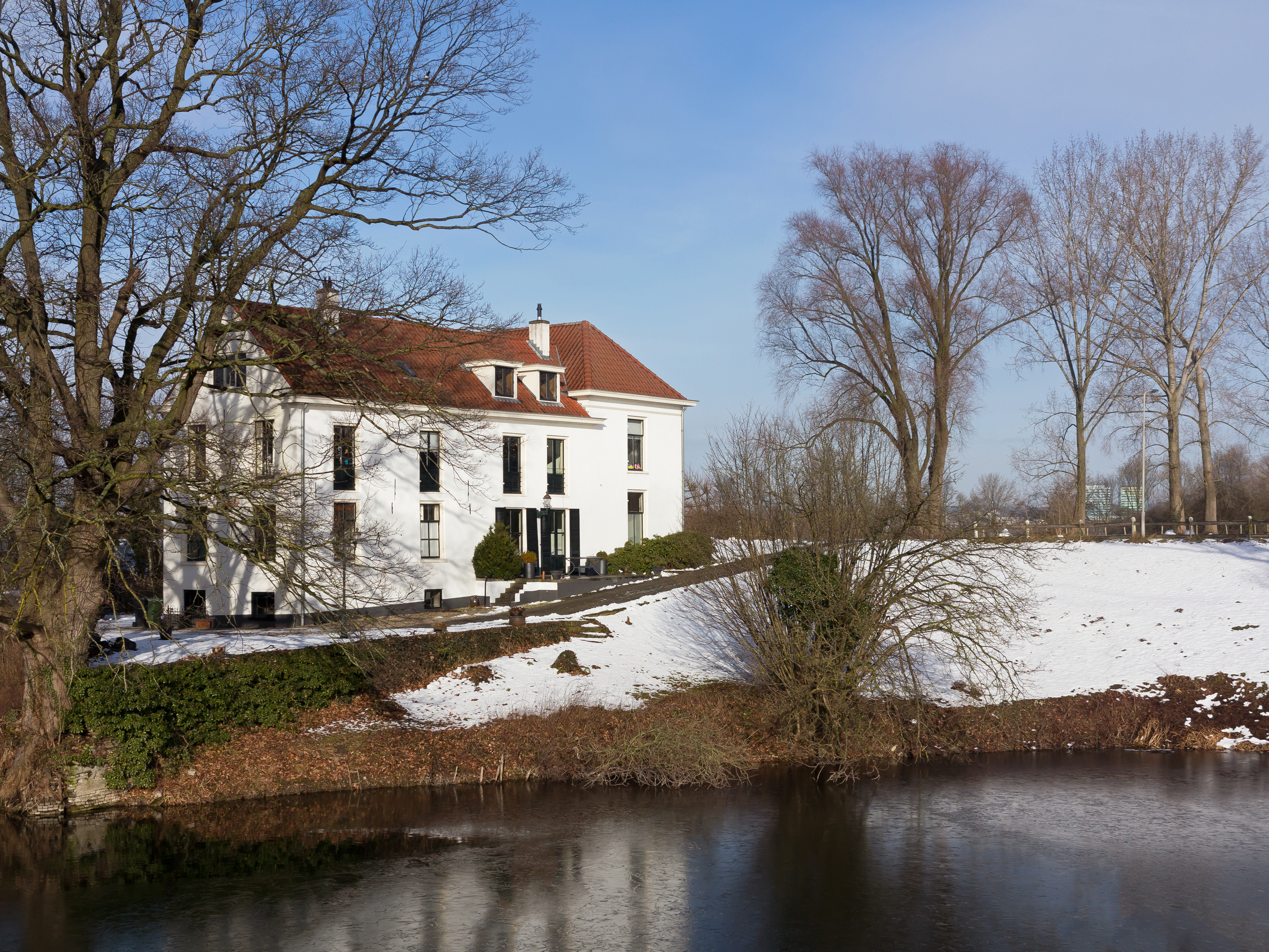 Arnhem-Elden, monumentaal woonhuis GM022WN0440 met sneeuw foto1 2017-01-15 12.50