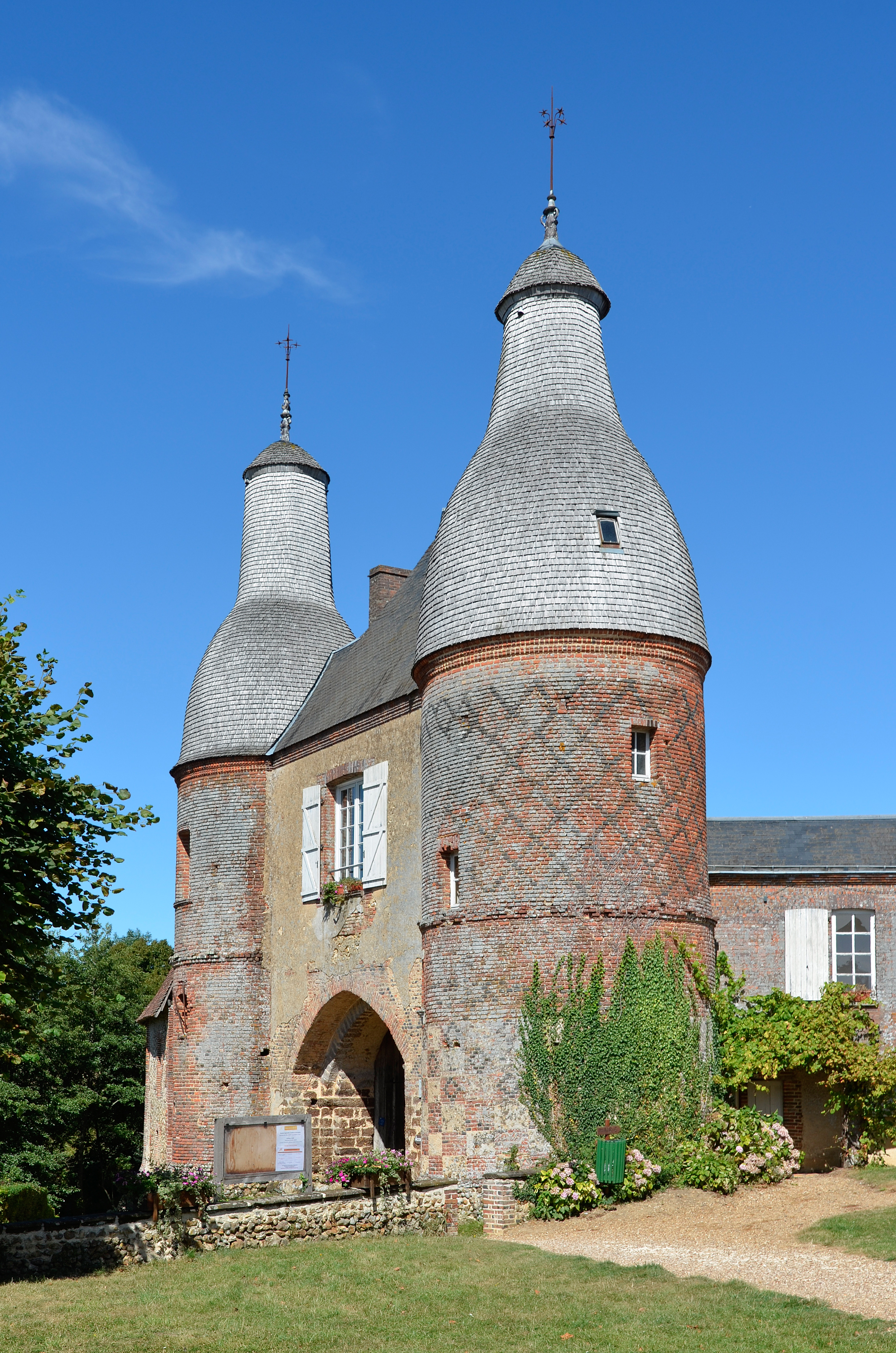 Arville - Commanderie 01