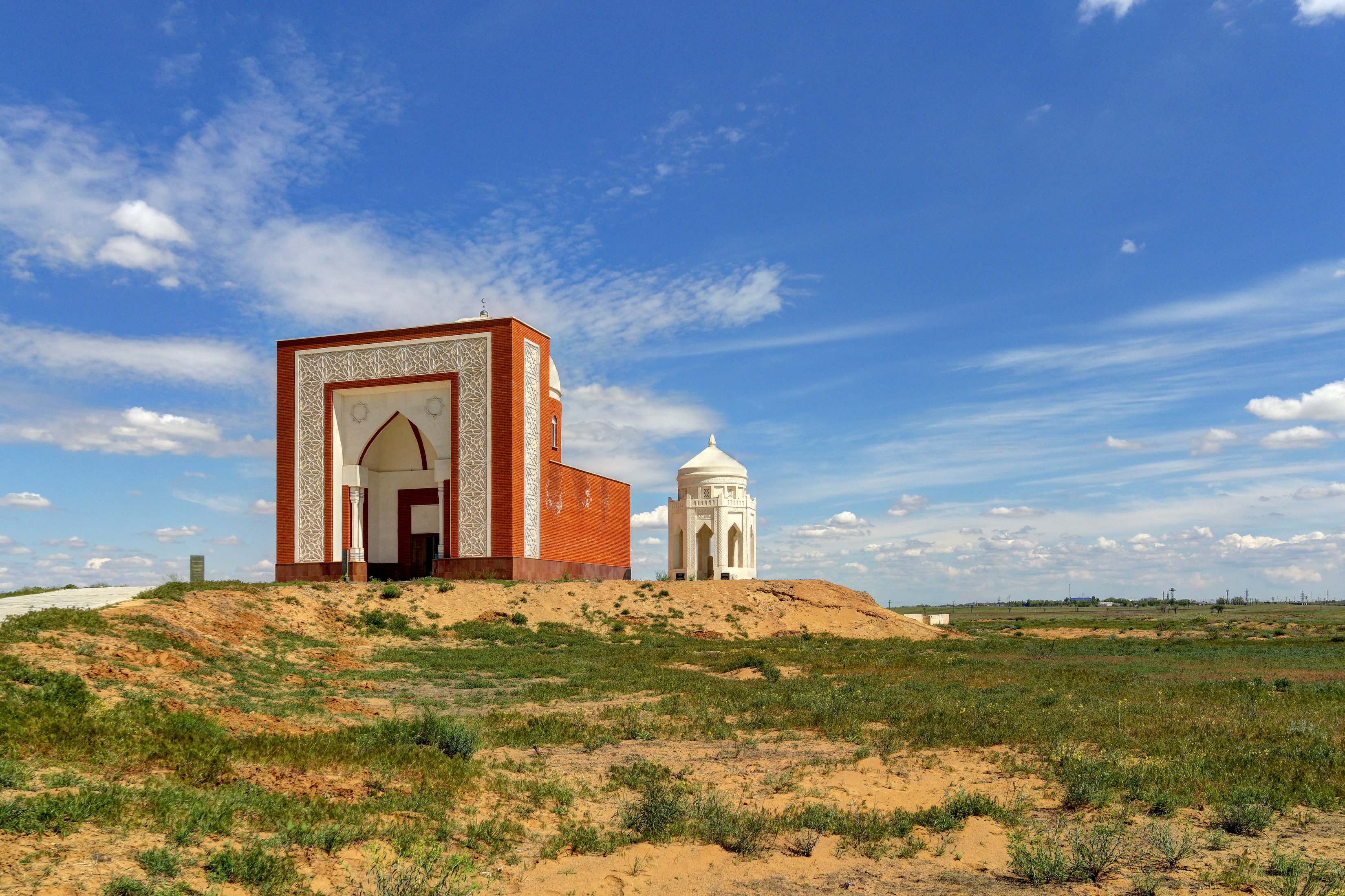 Astrakhan Oblast Bokei Khan Mausoleum P5101055 2200