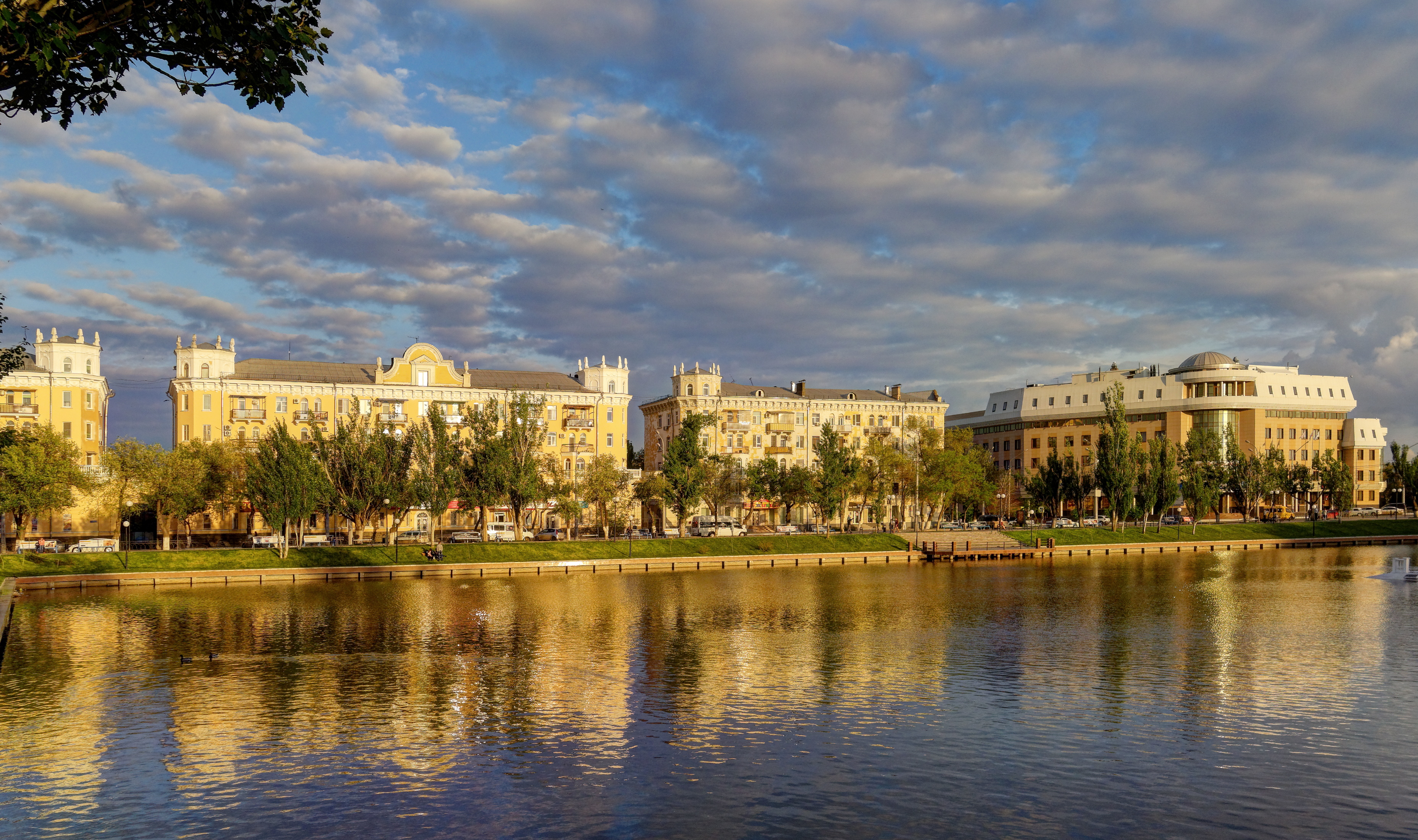 Astrakhan P5091018 2200