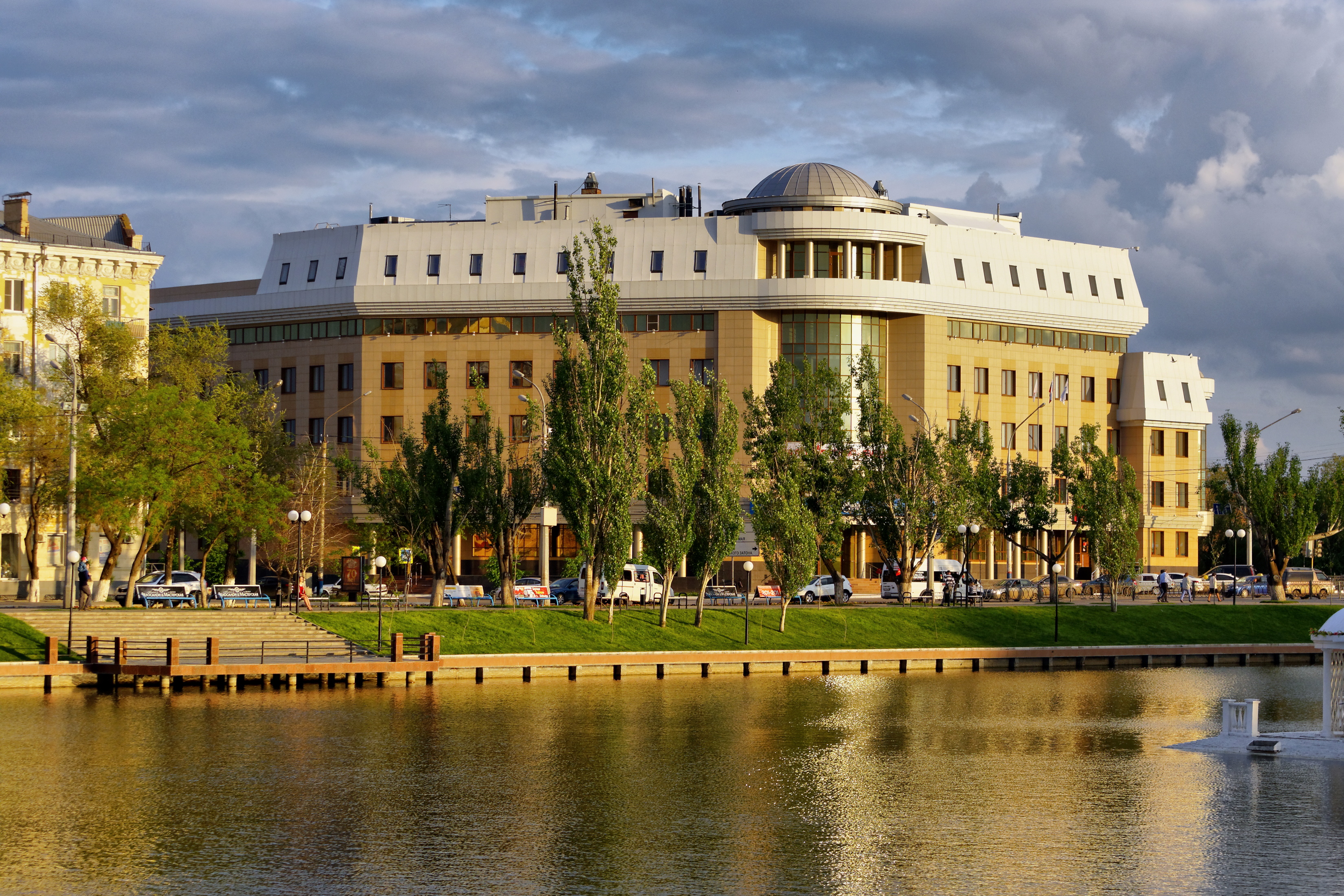Astrakhan P5091019 2200