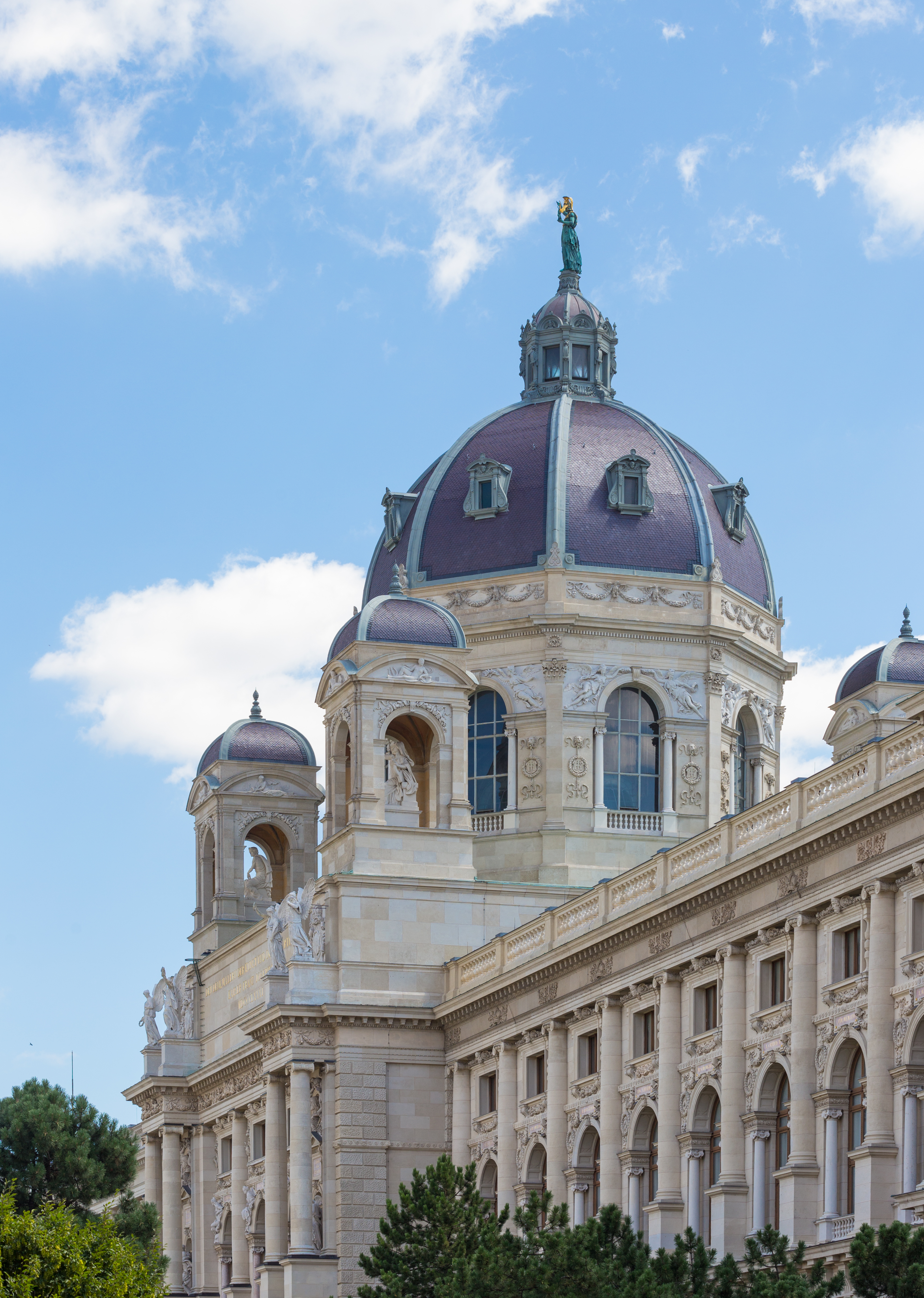 AT 13763 Exterior of the Kunsthistorisches Museum, Vienna-9852