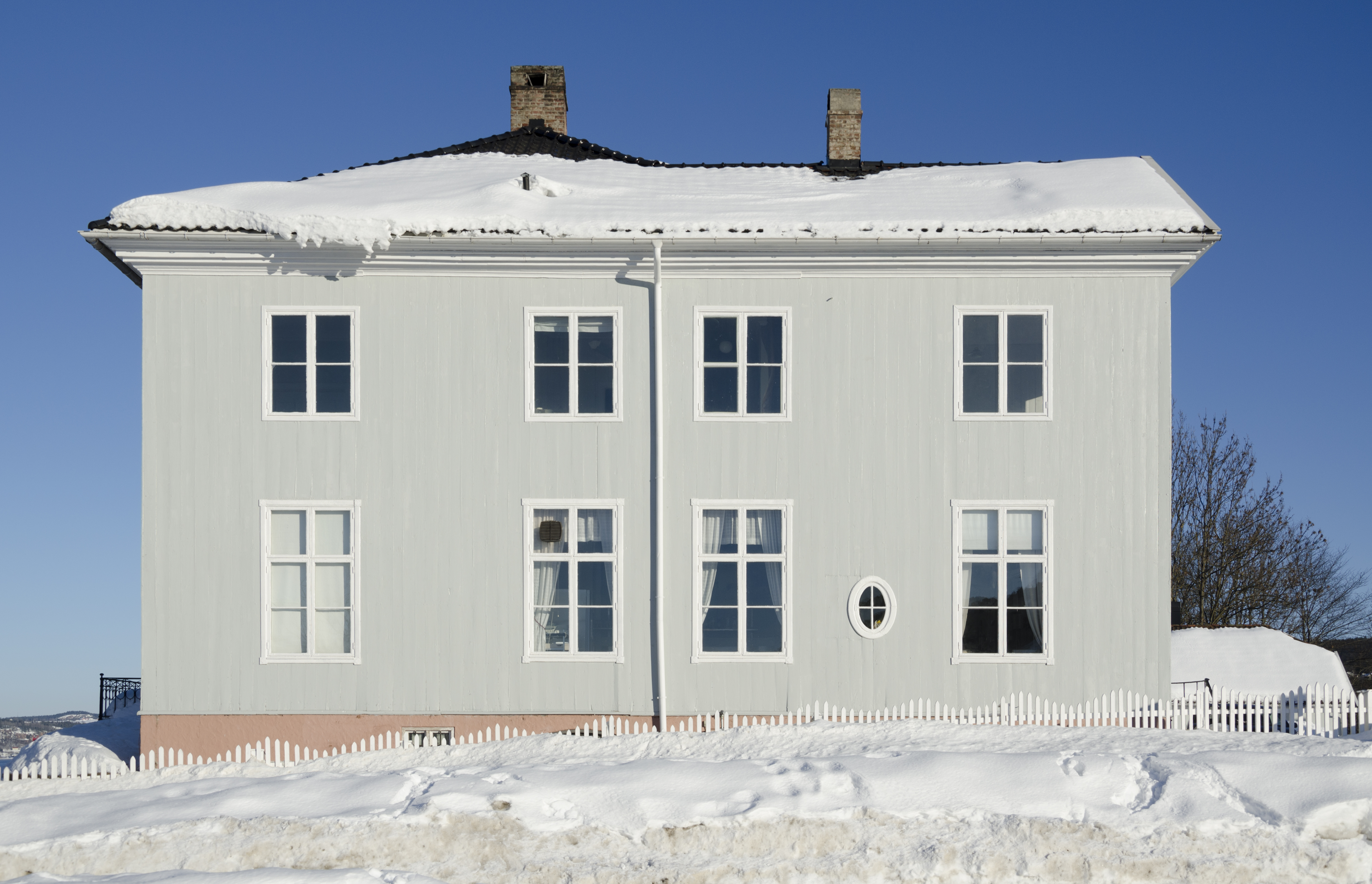 Austad gård vest mars 2018