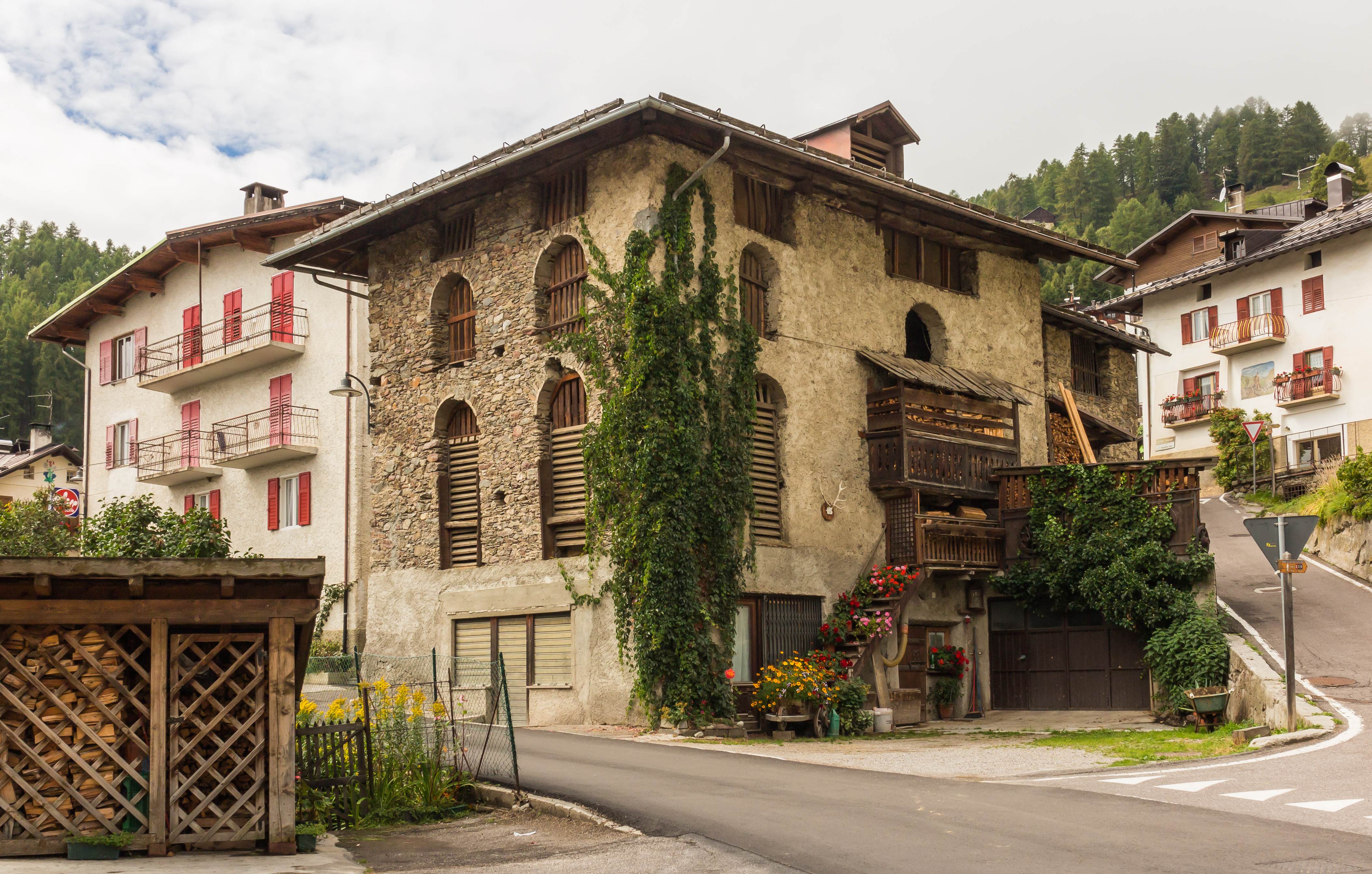 Authentiek huis in Peio Paese 01