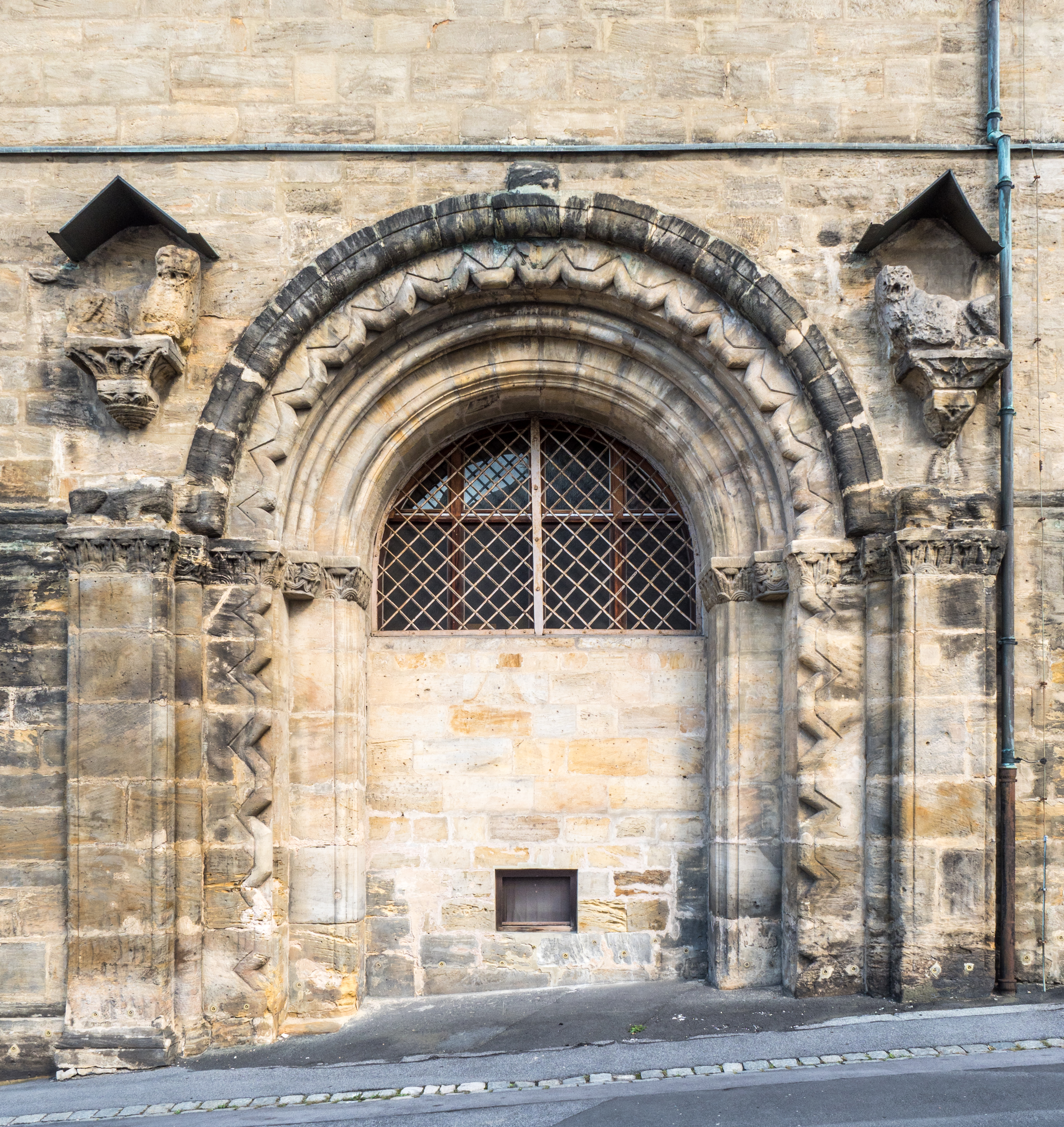 Bamberg Karmelitenkirche Tür 3137