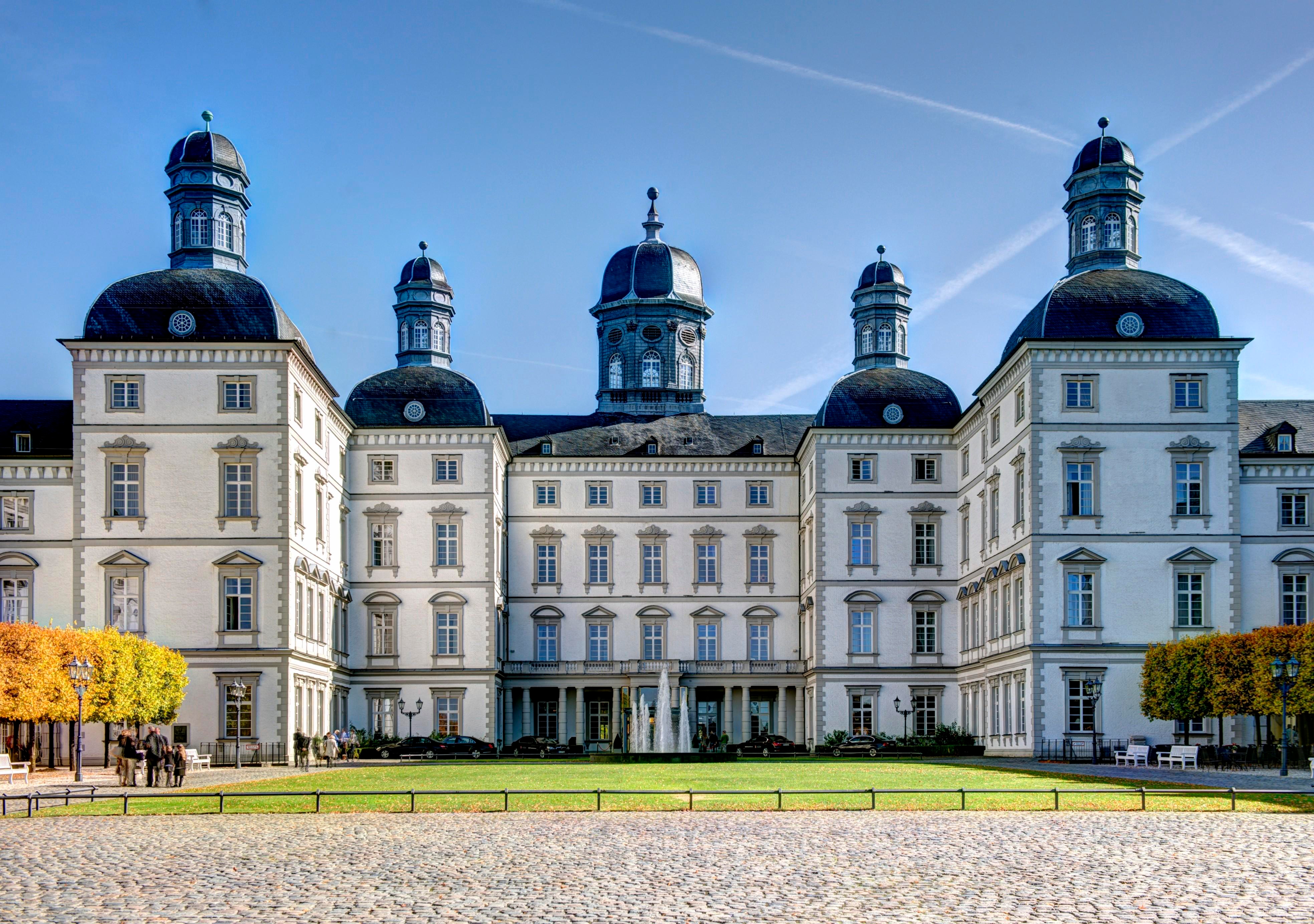 Bensberg Neues Schloss Denkmal 136 b ShiftN
