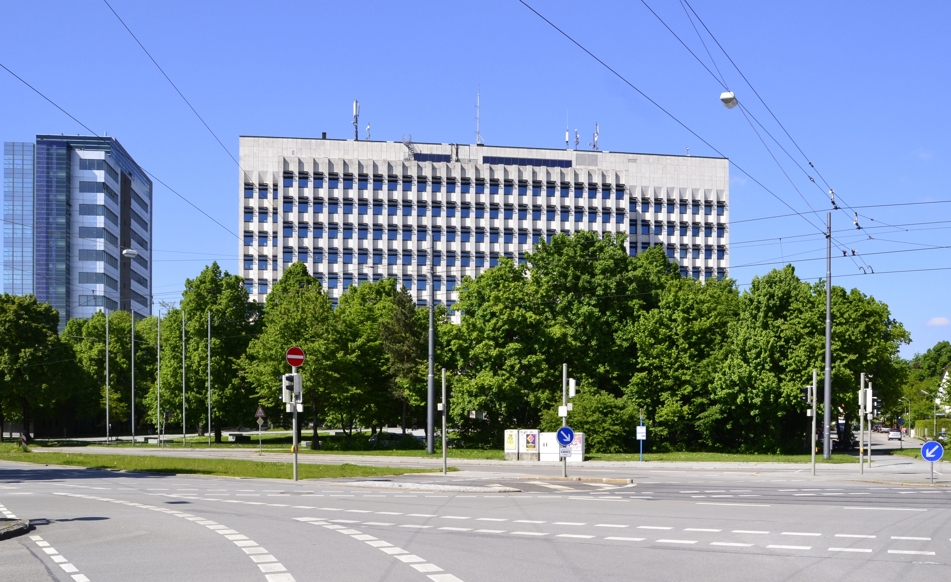BG BAU - Berufsgenossenschaft der Bauwirtschaft, Munich -2013