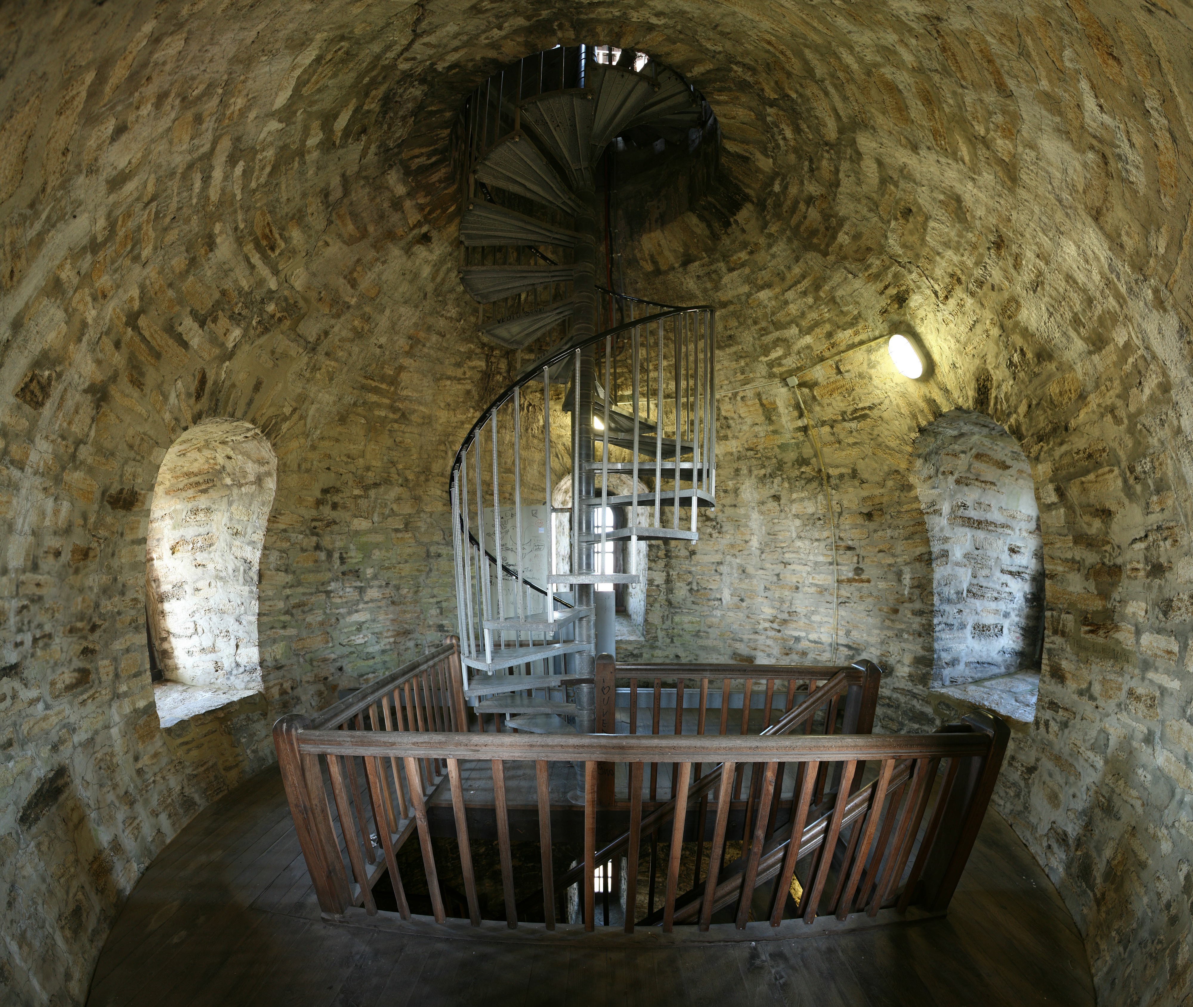 Bi Sparrenburg innen wide