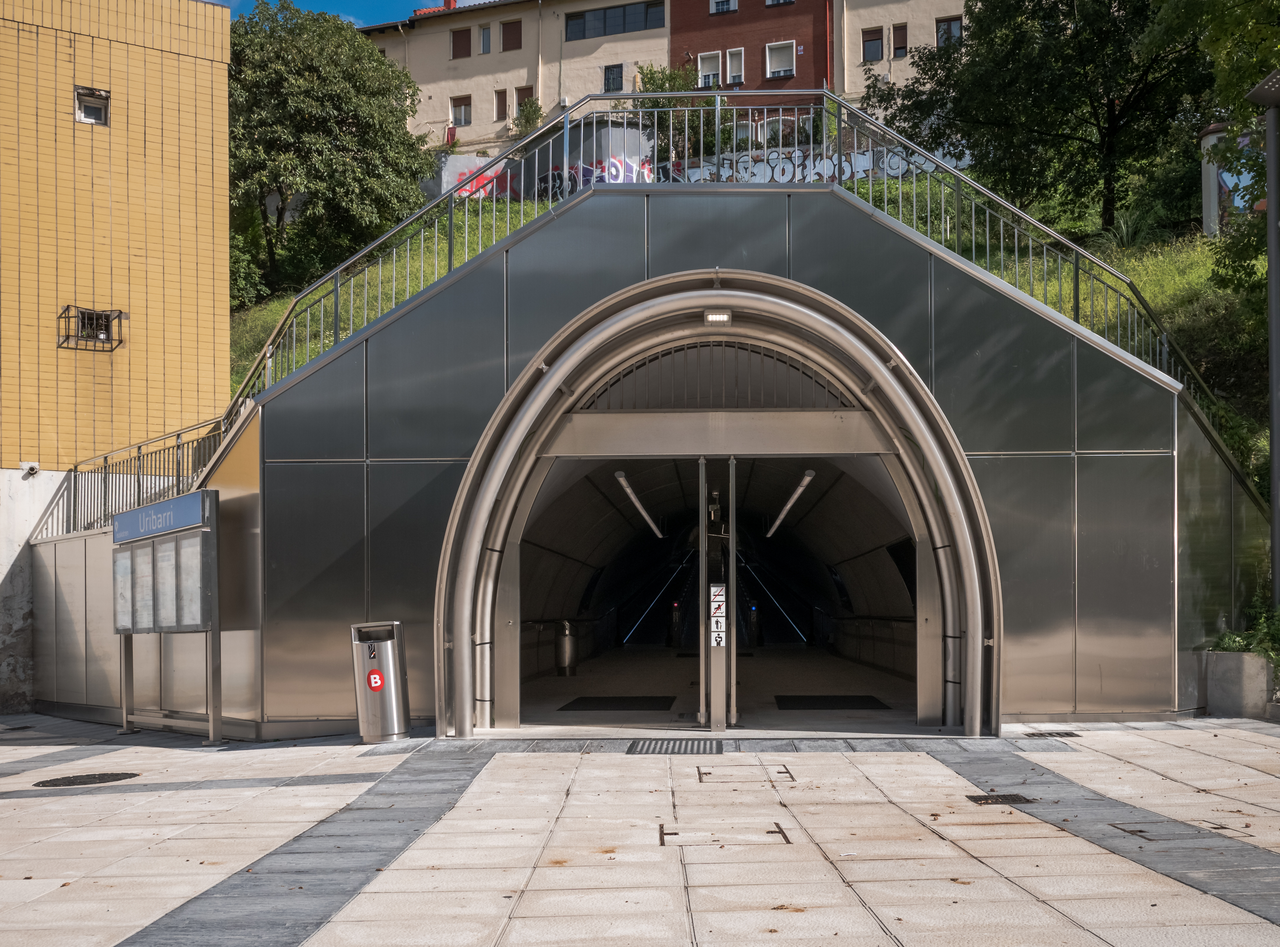 Bilbao - Acceso estación Uribarri 01