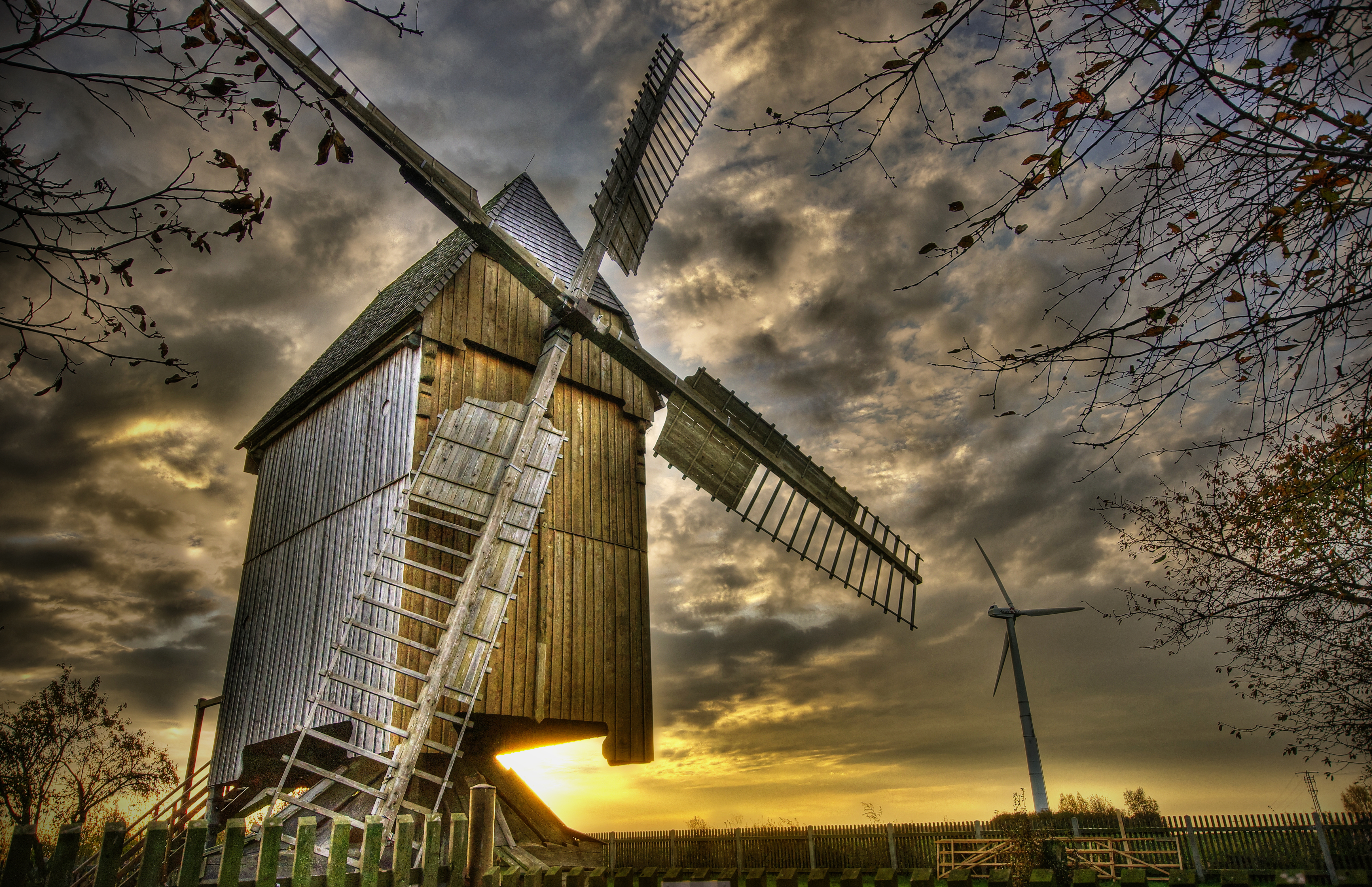Bockwindmühle Lumpzig bei Sonnenaufgang