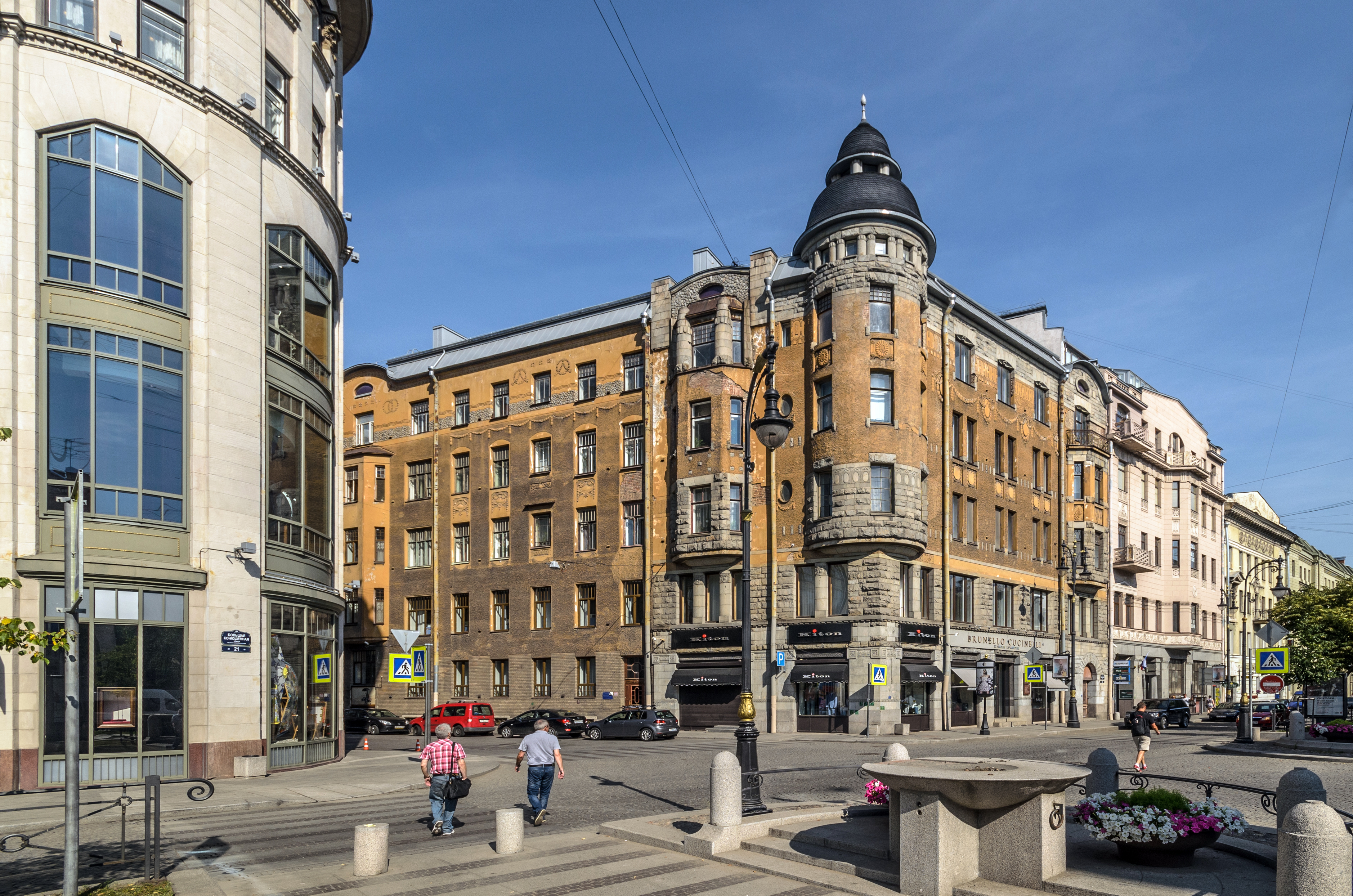 Bolshaya Konushennaya Street 05