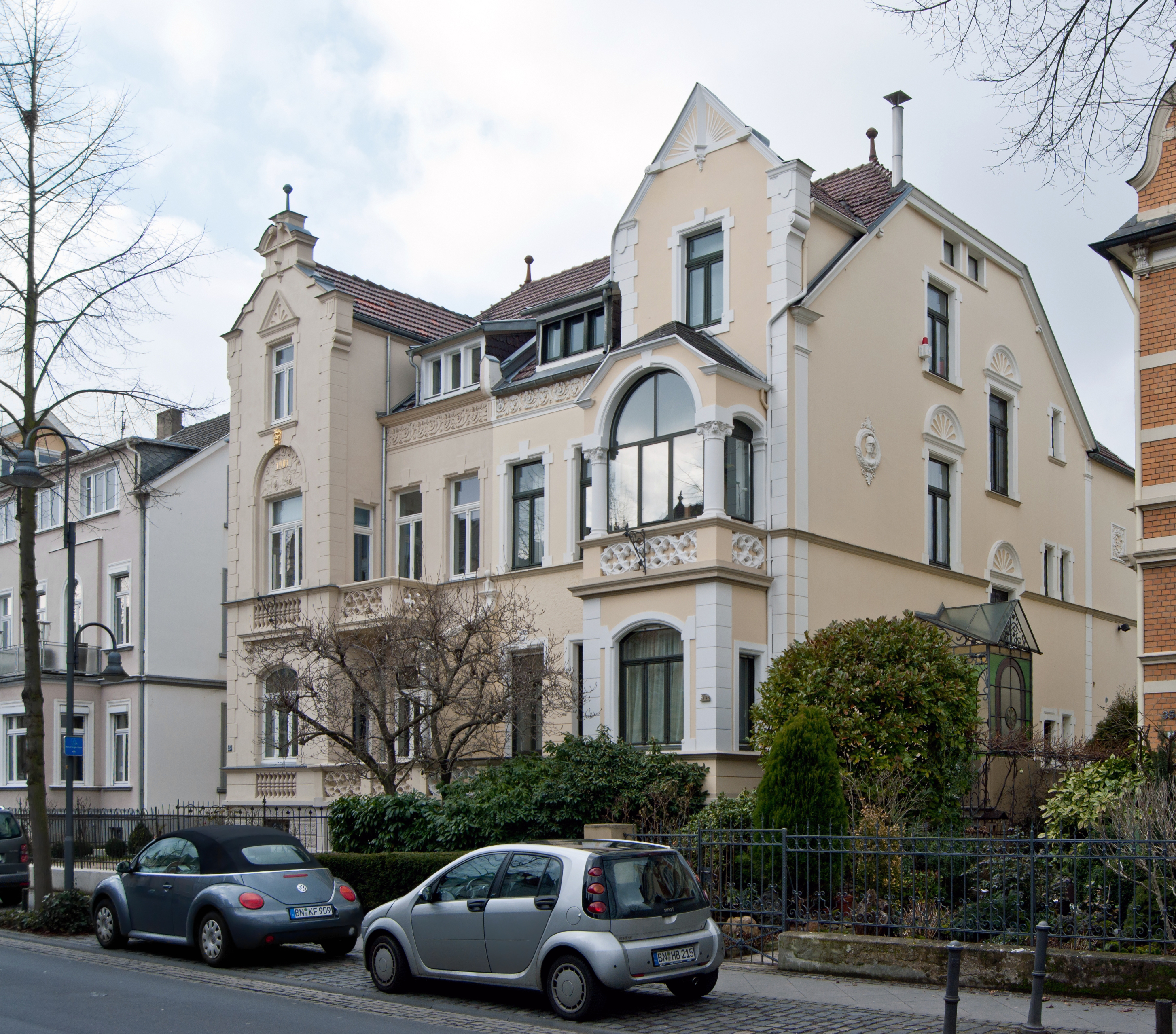 Bonn, Bad Godesberg, Villenviertel, 2012-02 CN-06