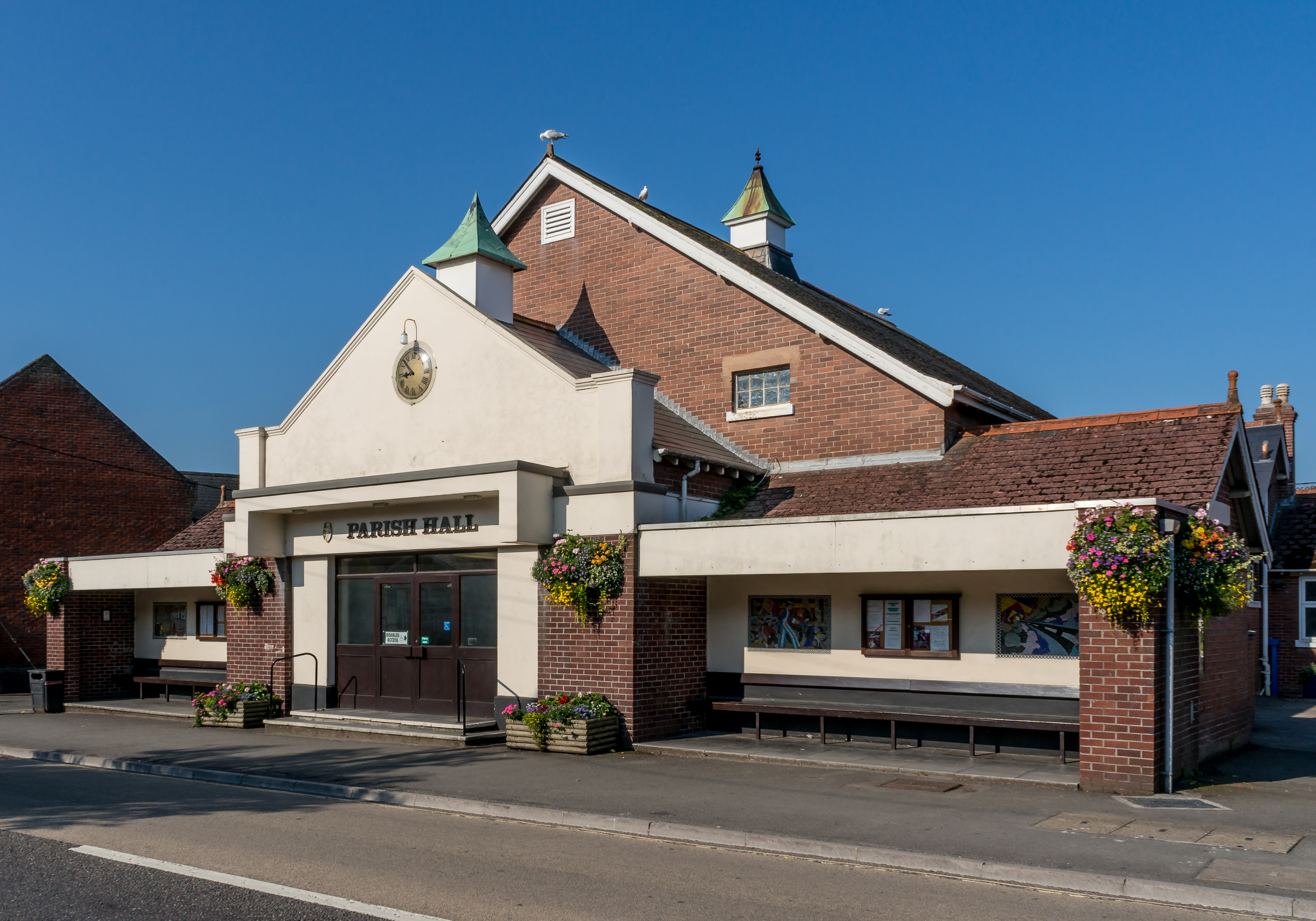 Braunton (Devon, UK), Parish Hall -- 2013 -- 00228