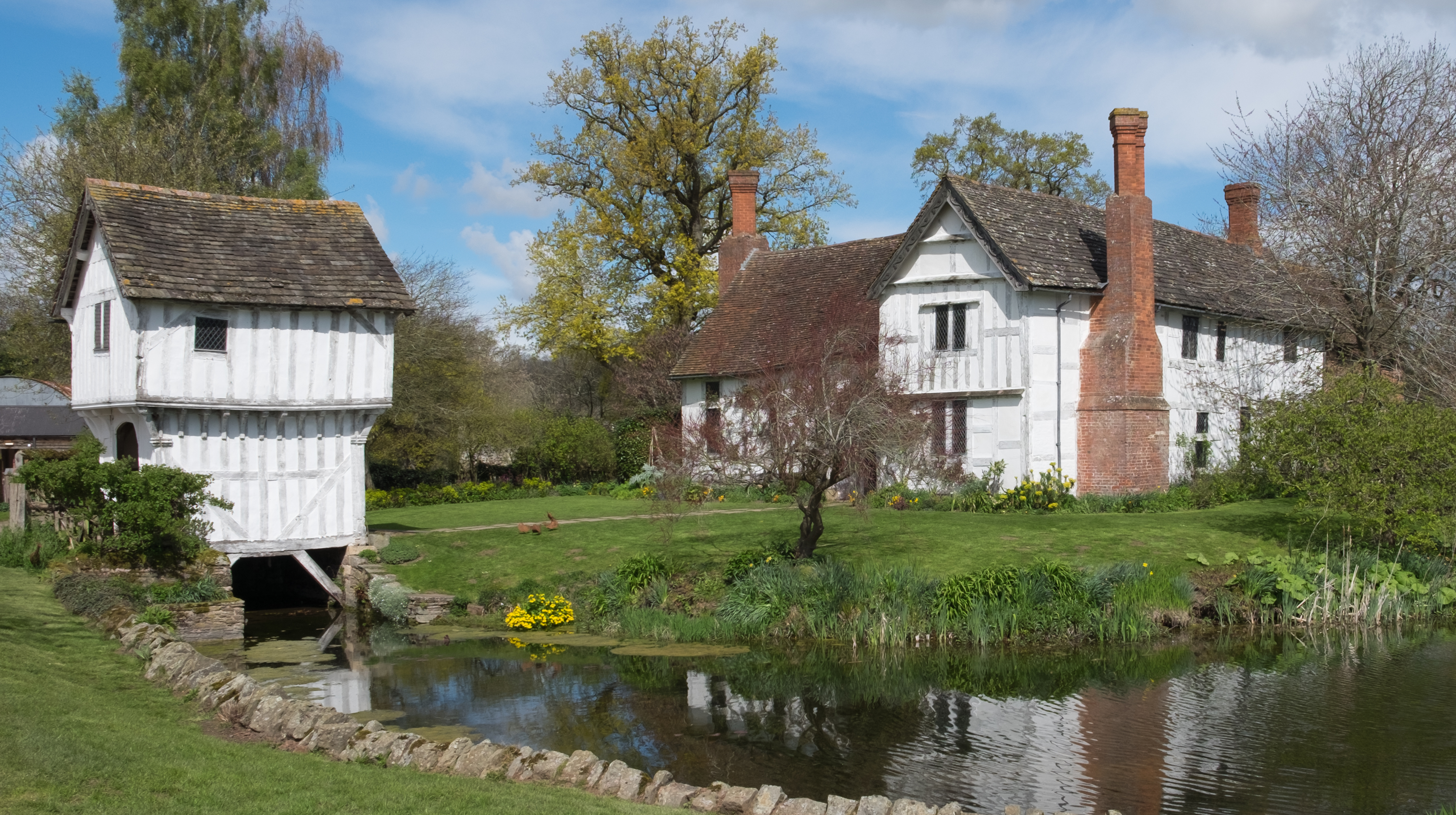Brockhampton Estate - gatehouse and manor house