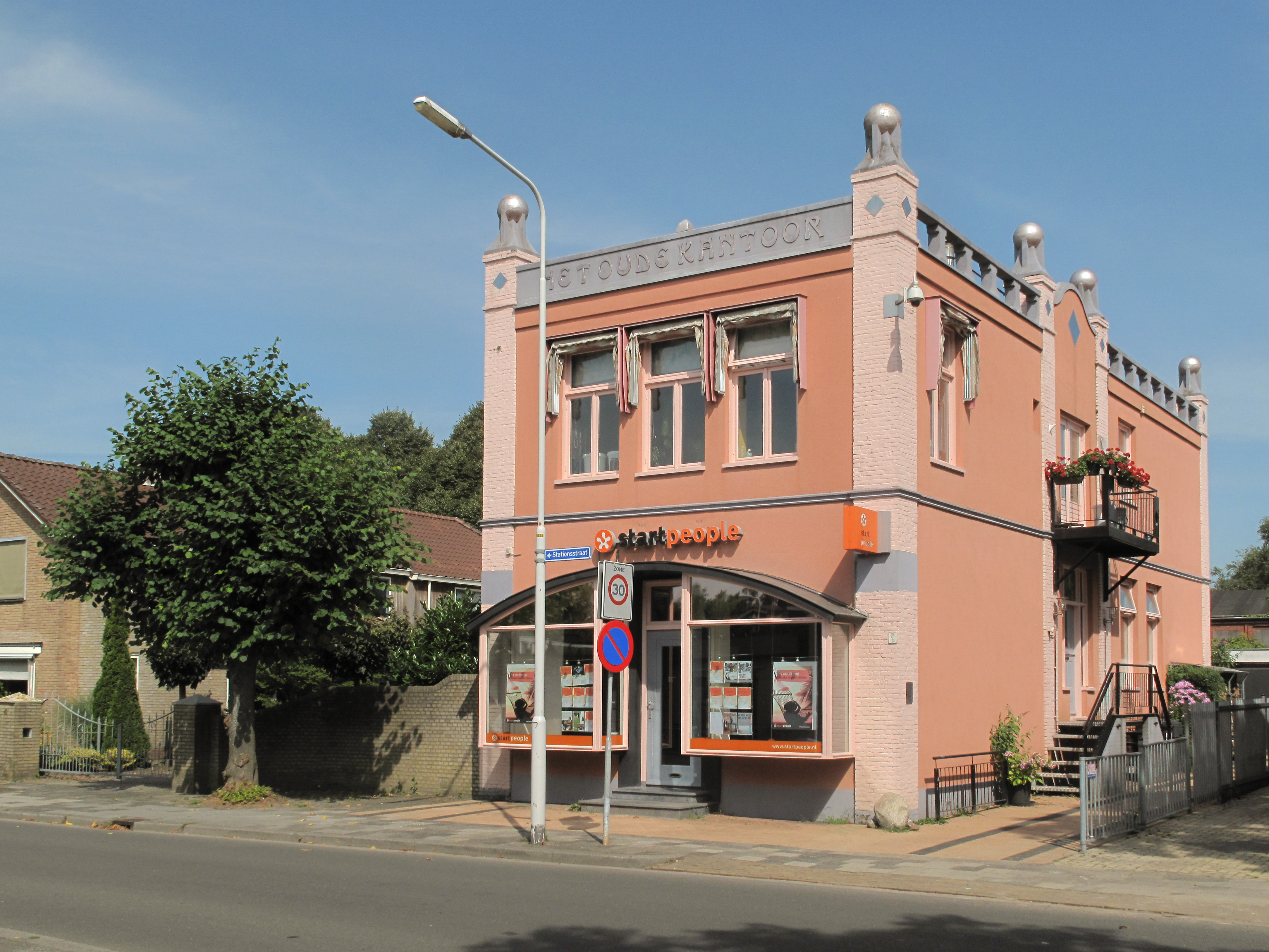 Buitenpost, uitzendbureau in monumentaal pand foto5 2013-08-25 14.20