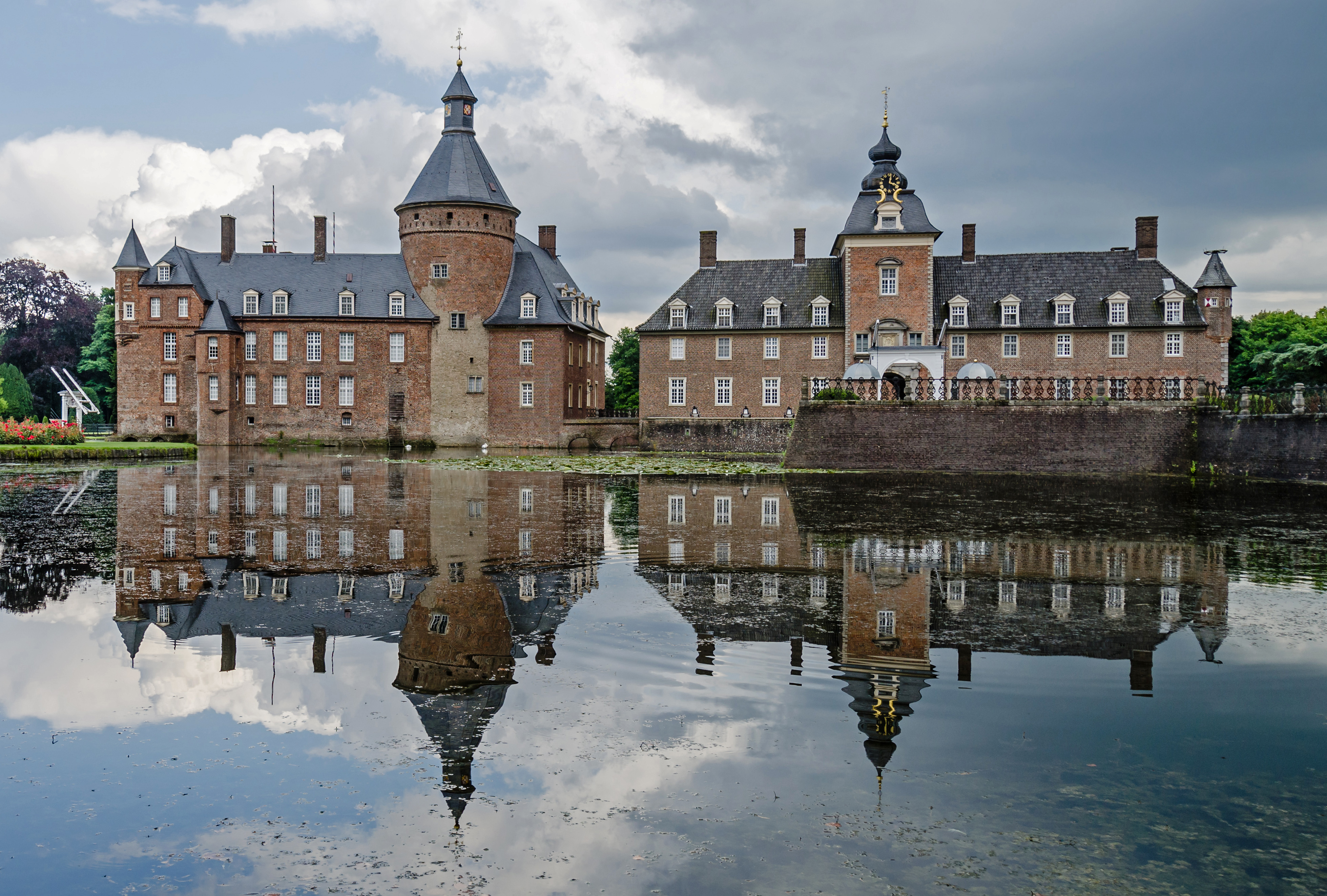 Burg-Anholt-Ostfassade-2012