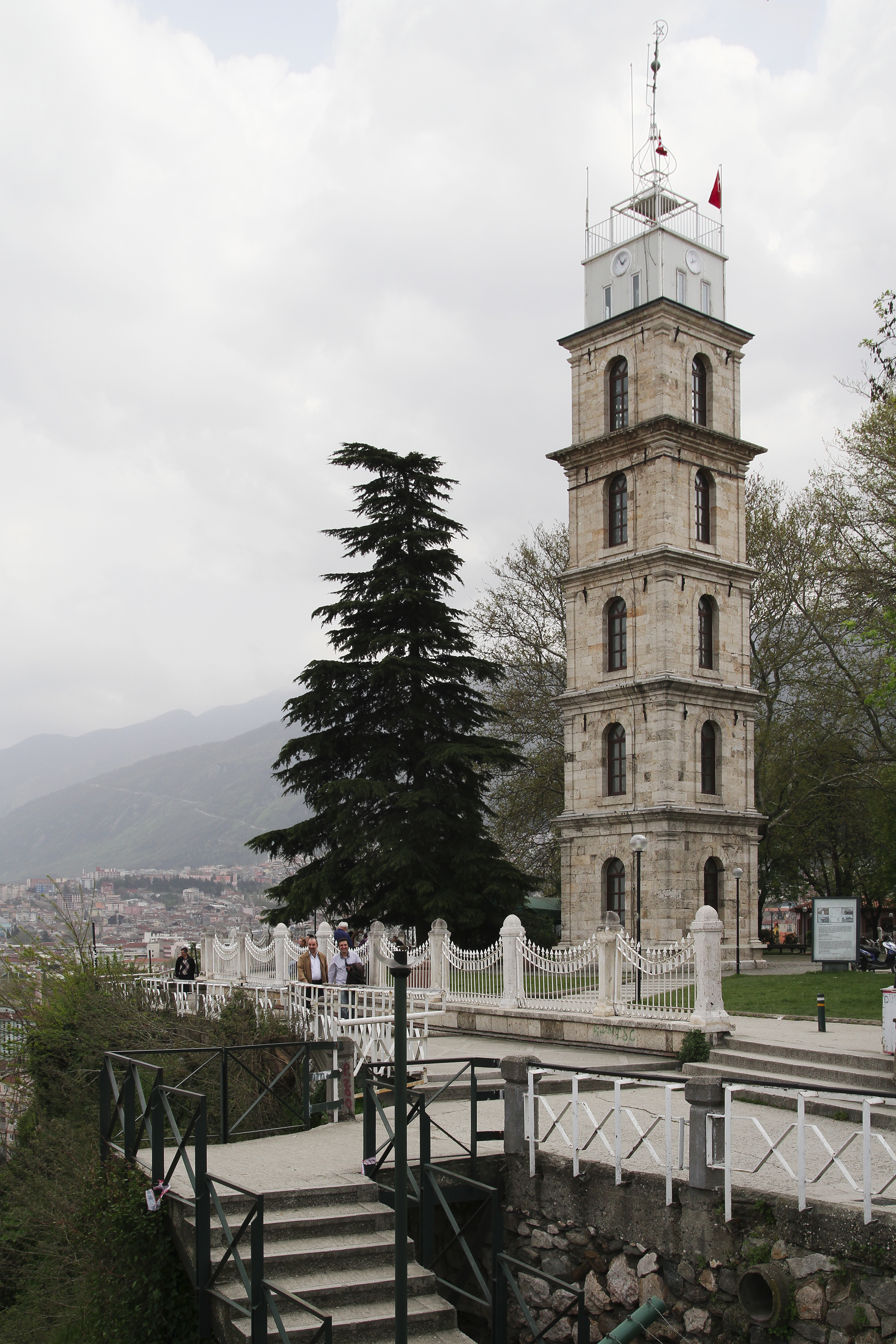 Bursa - tour de l'horloge 2