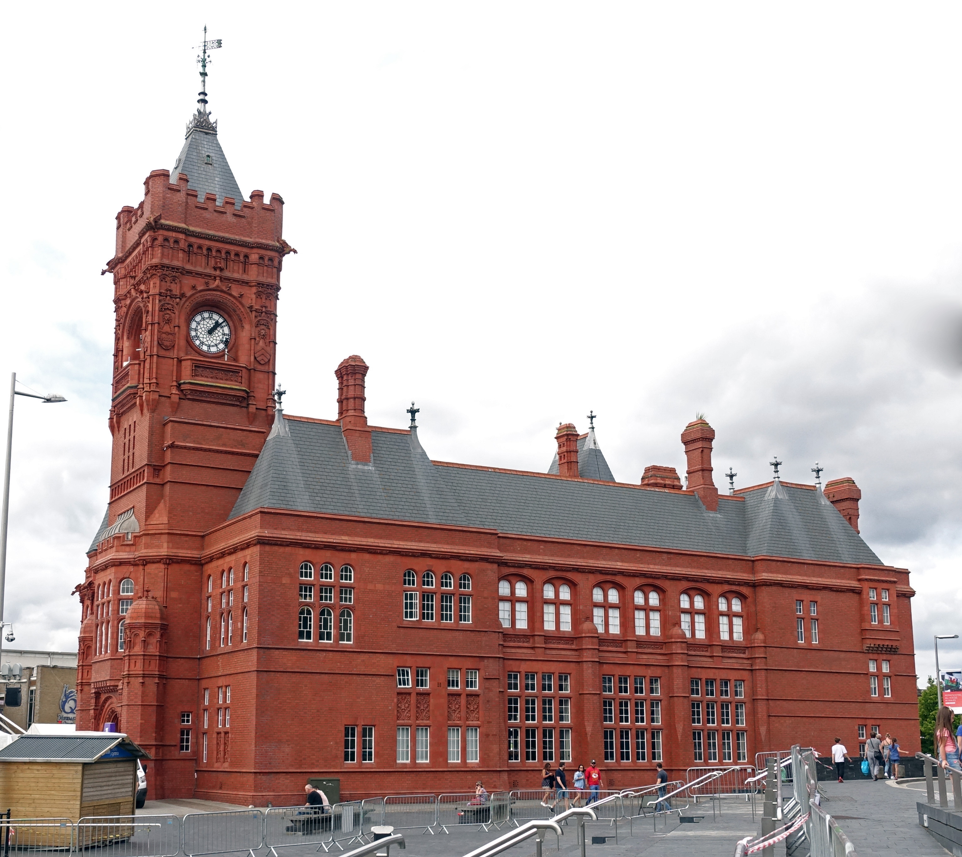 Cardiff - Pierhead