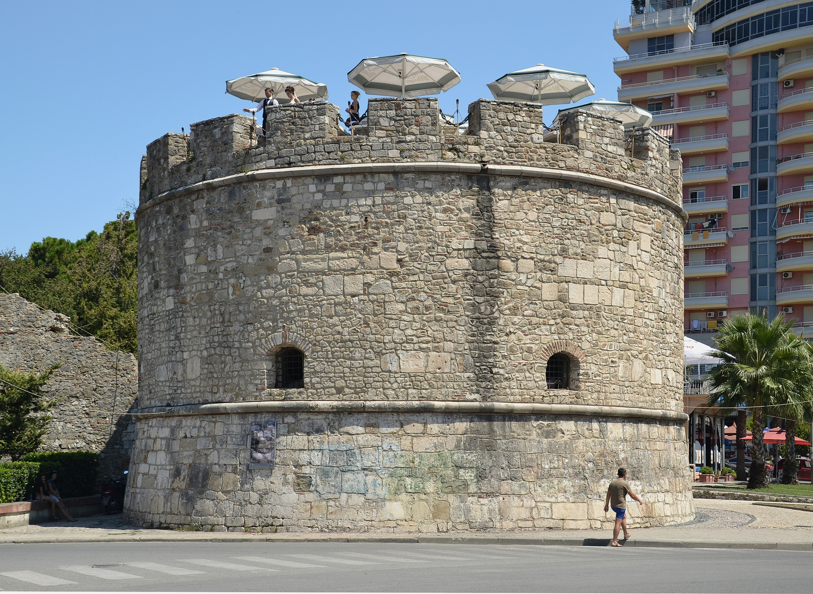 Castle Tower in Durrës (by Pudelek)