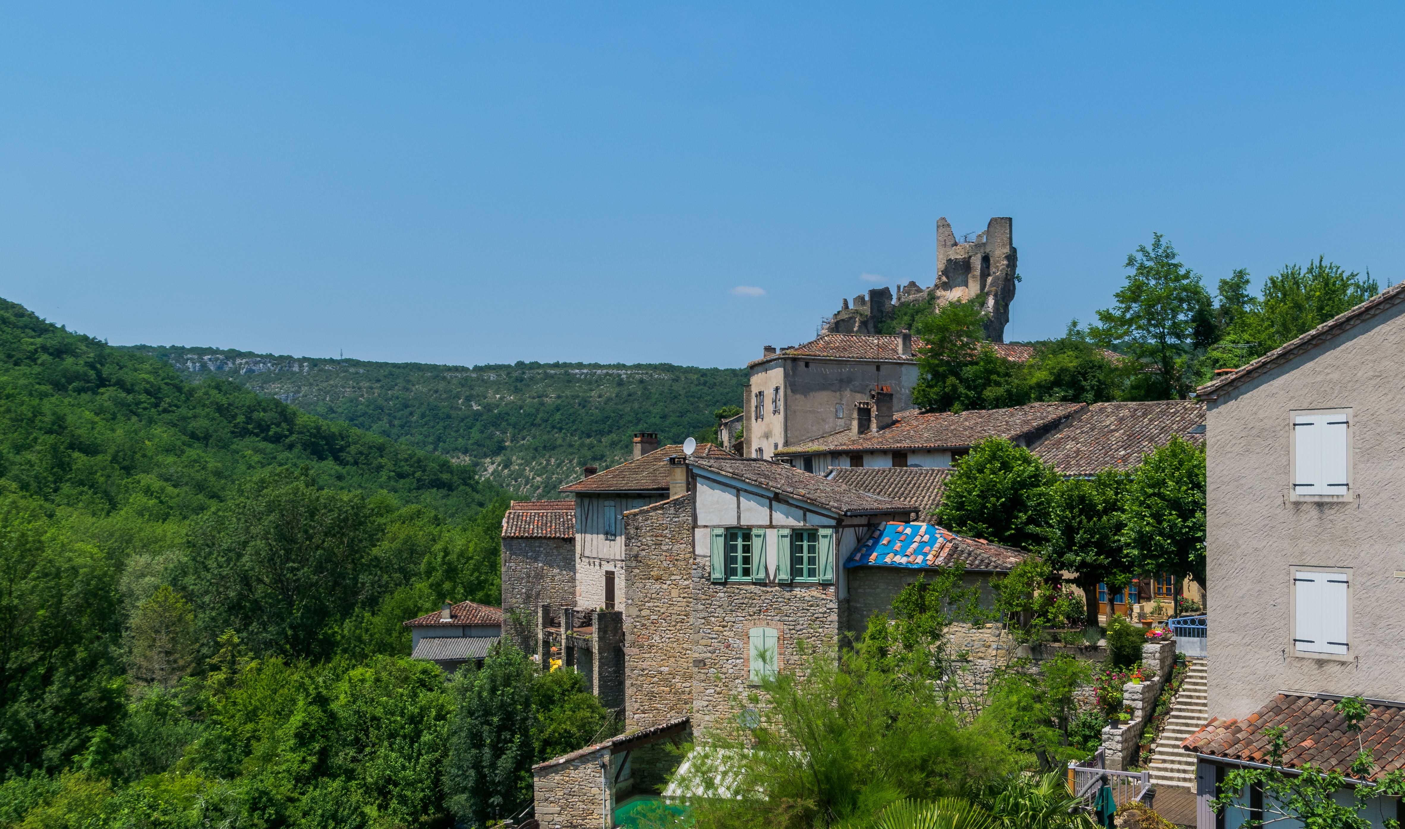 Castle towering over the town of Penne