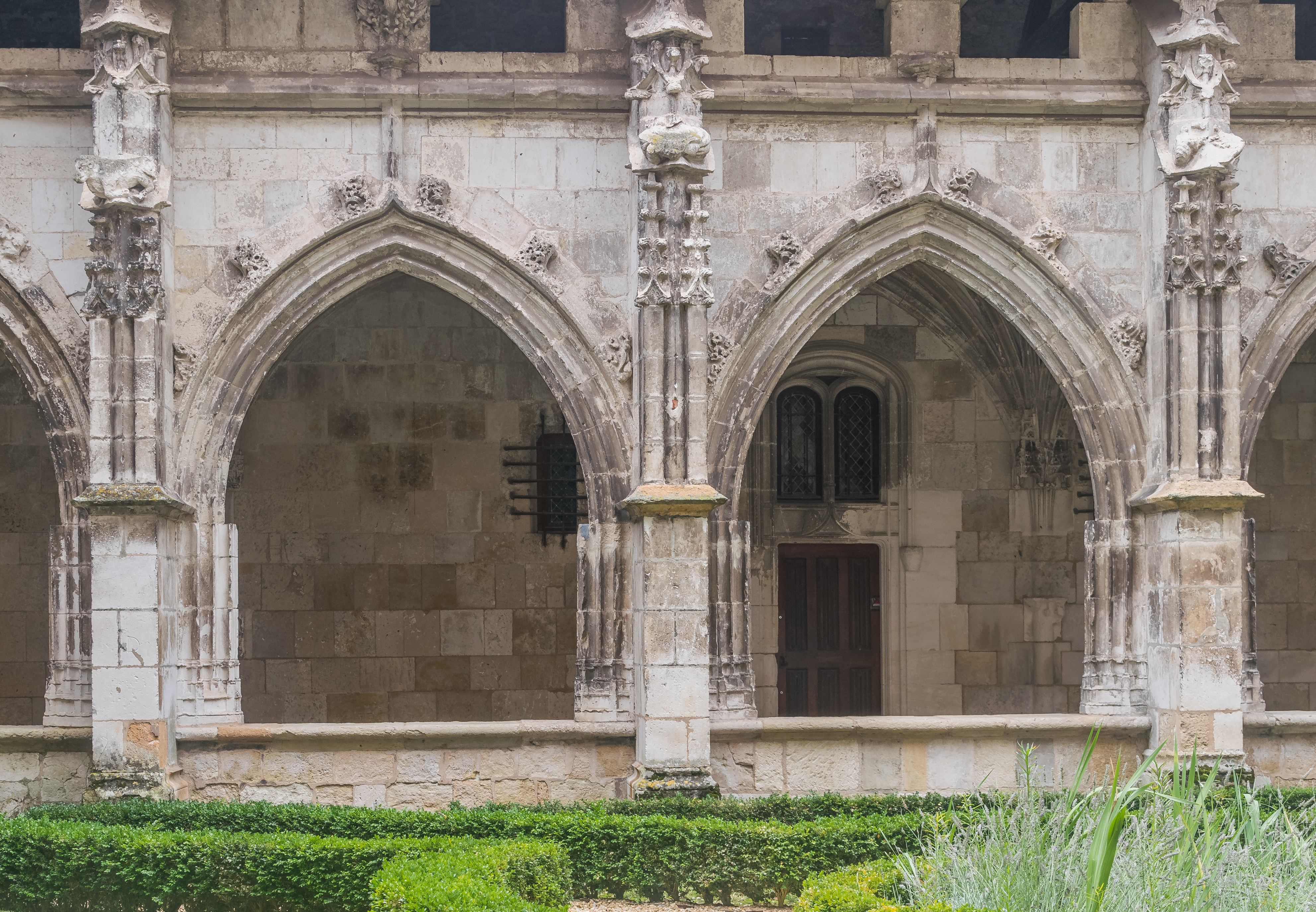 Cloister of the Saint Stephen cathedral of Cahors 28