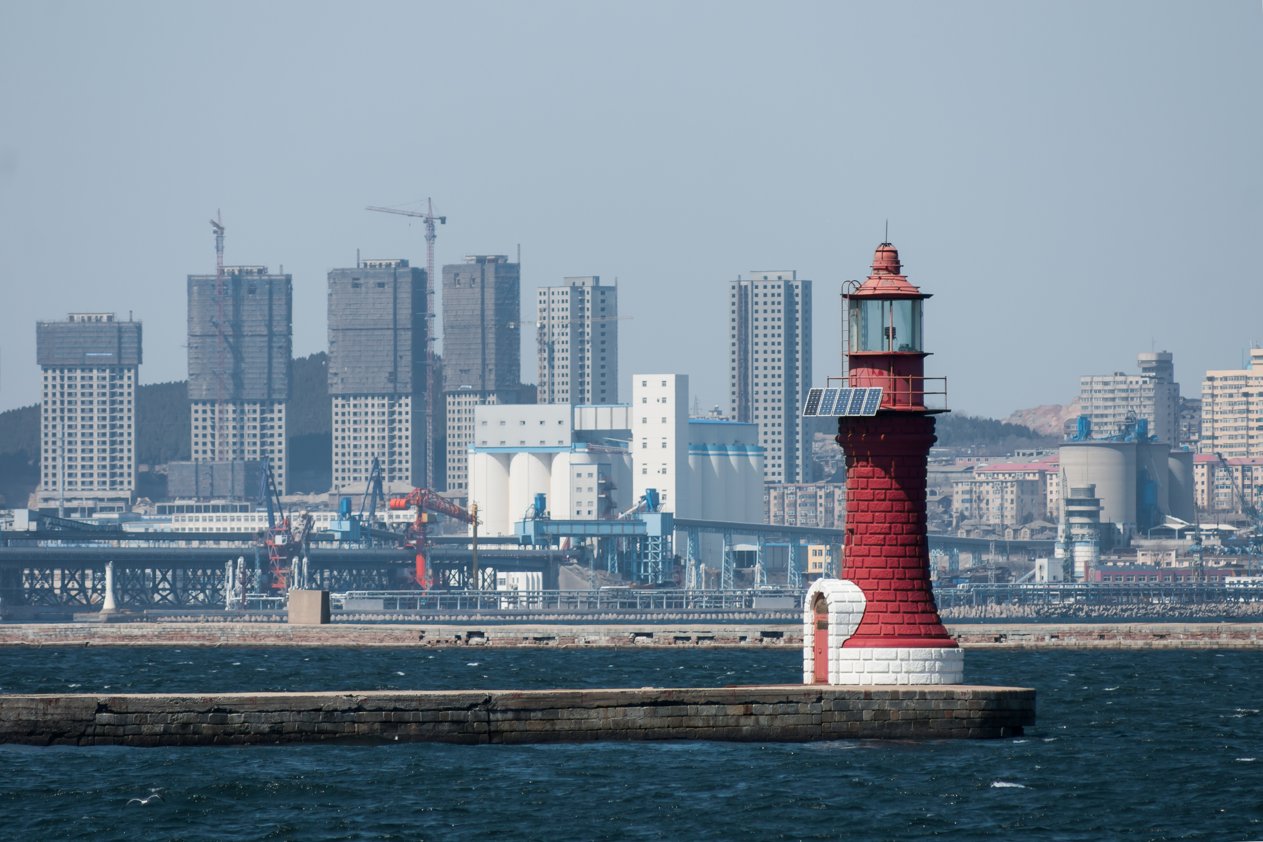 Dalian China Lighthouse-in-Dalian-Bay-01