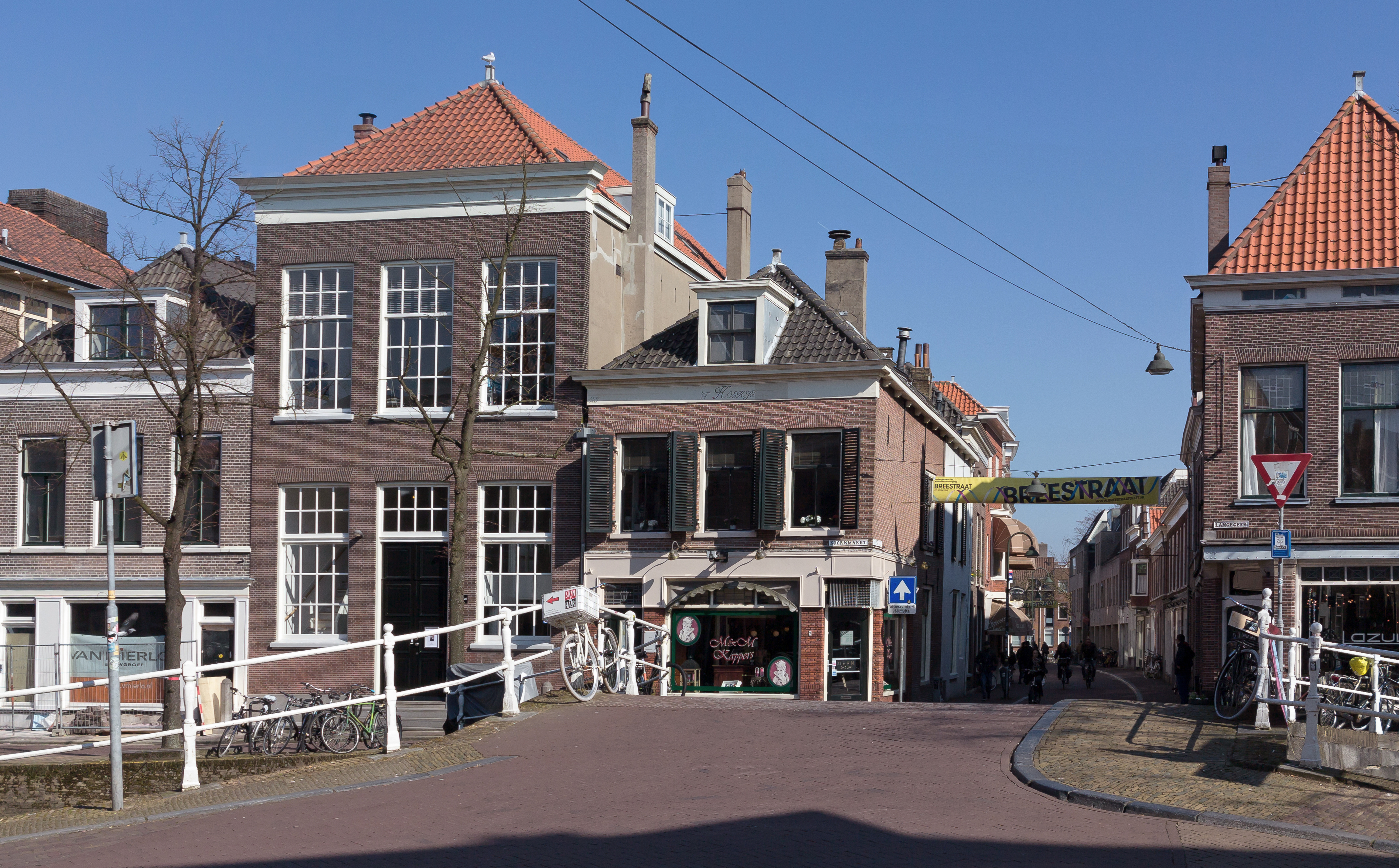 Delft, straatzicht de Breestraat foto5 2016-03-13 13.05