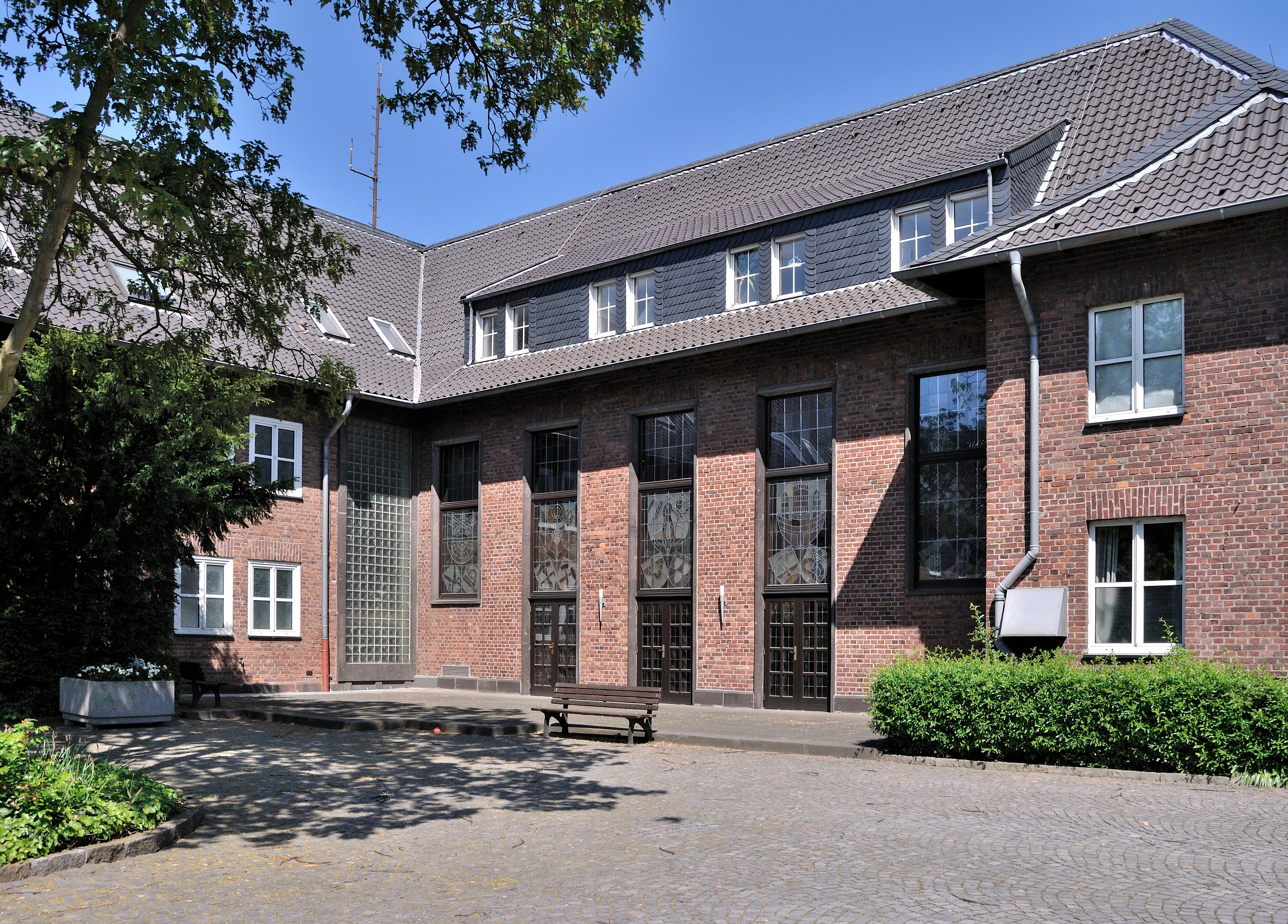 Dinslaken, Burg Dinslaken, 2011-05 CN-05