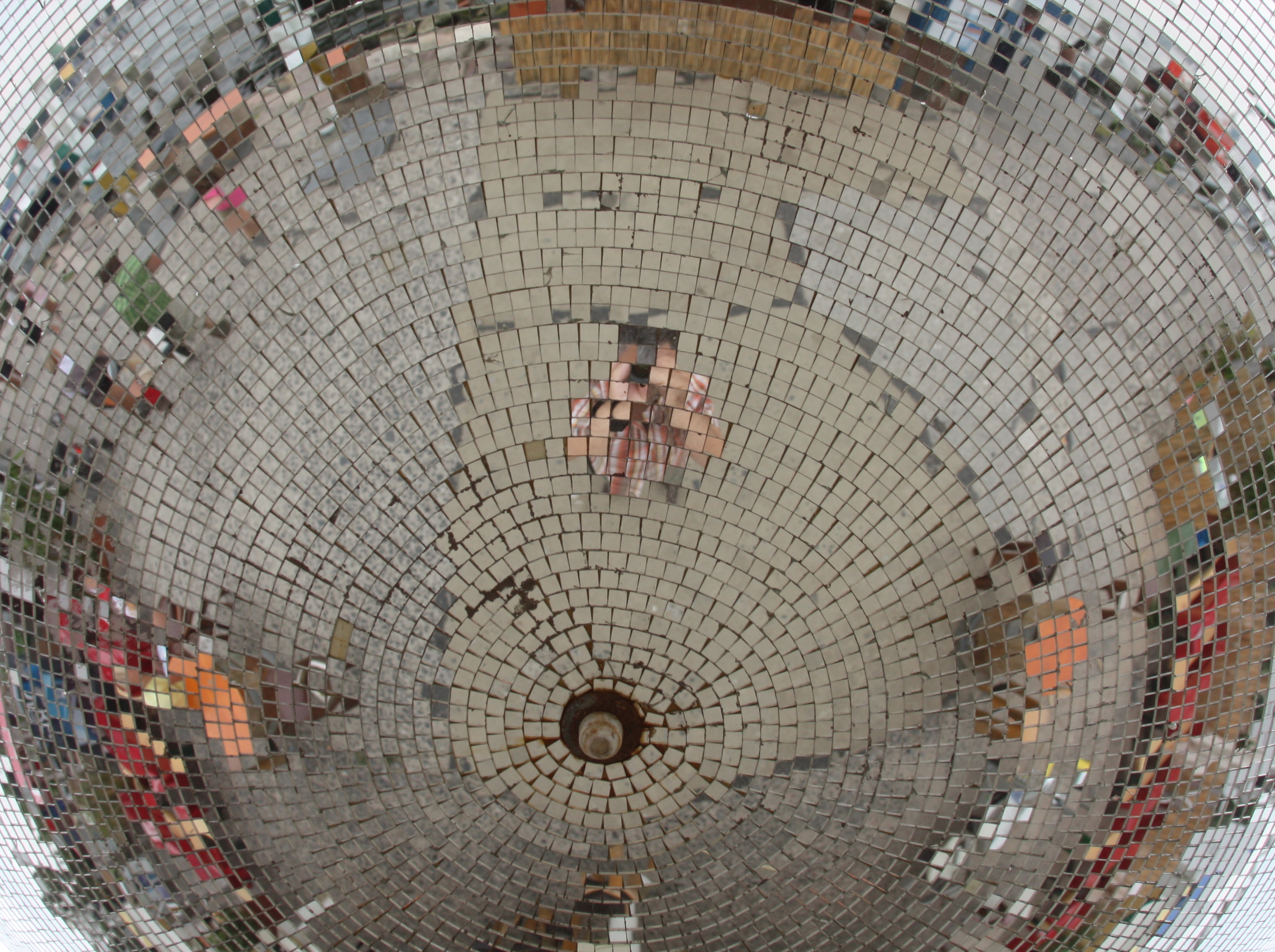 Disco ball with reflections 104