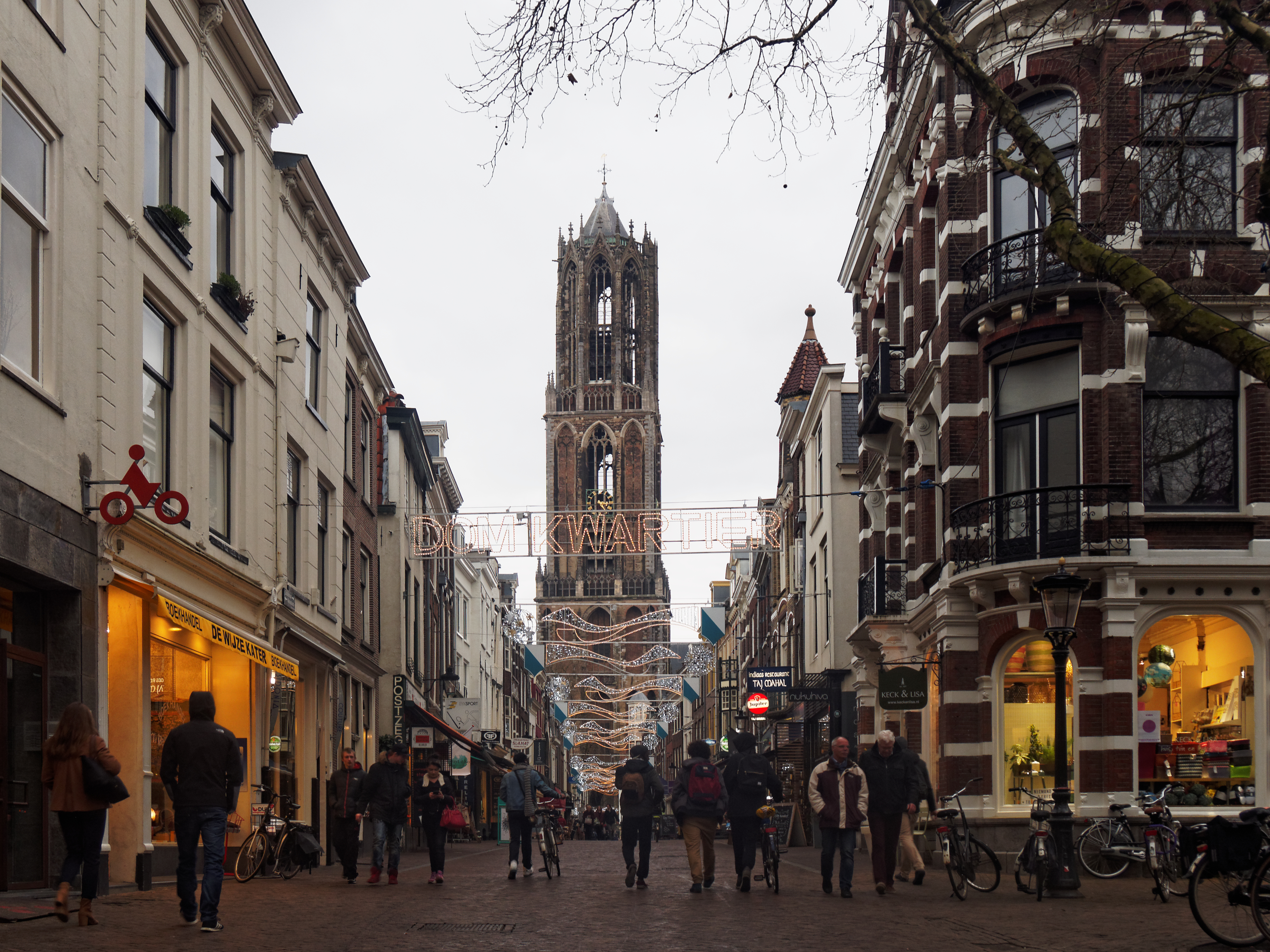 Dom Quarter 7082