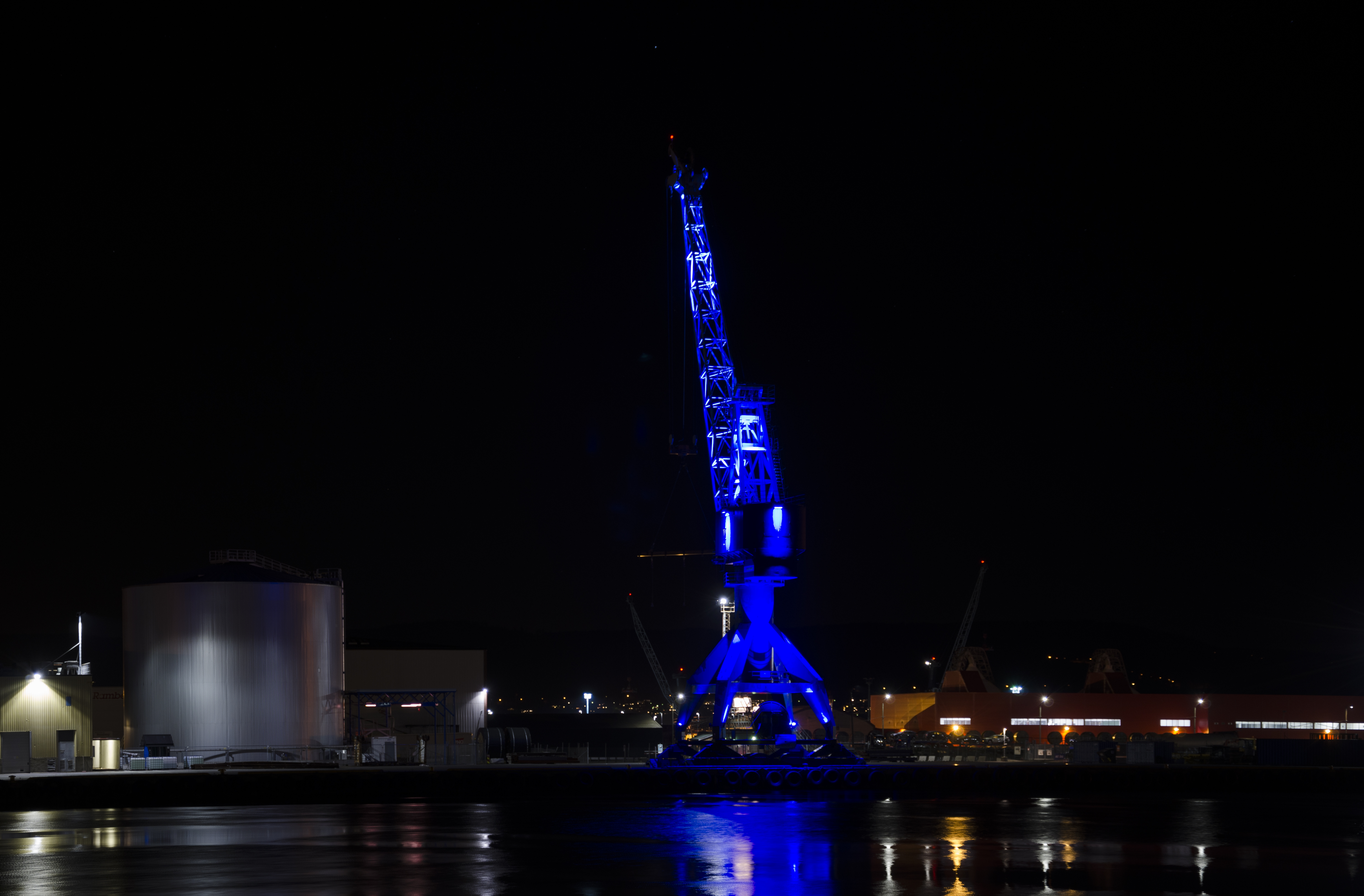 Drammen havn blue crane (2)