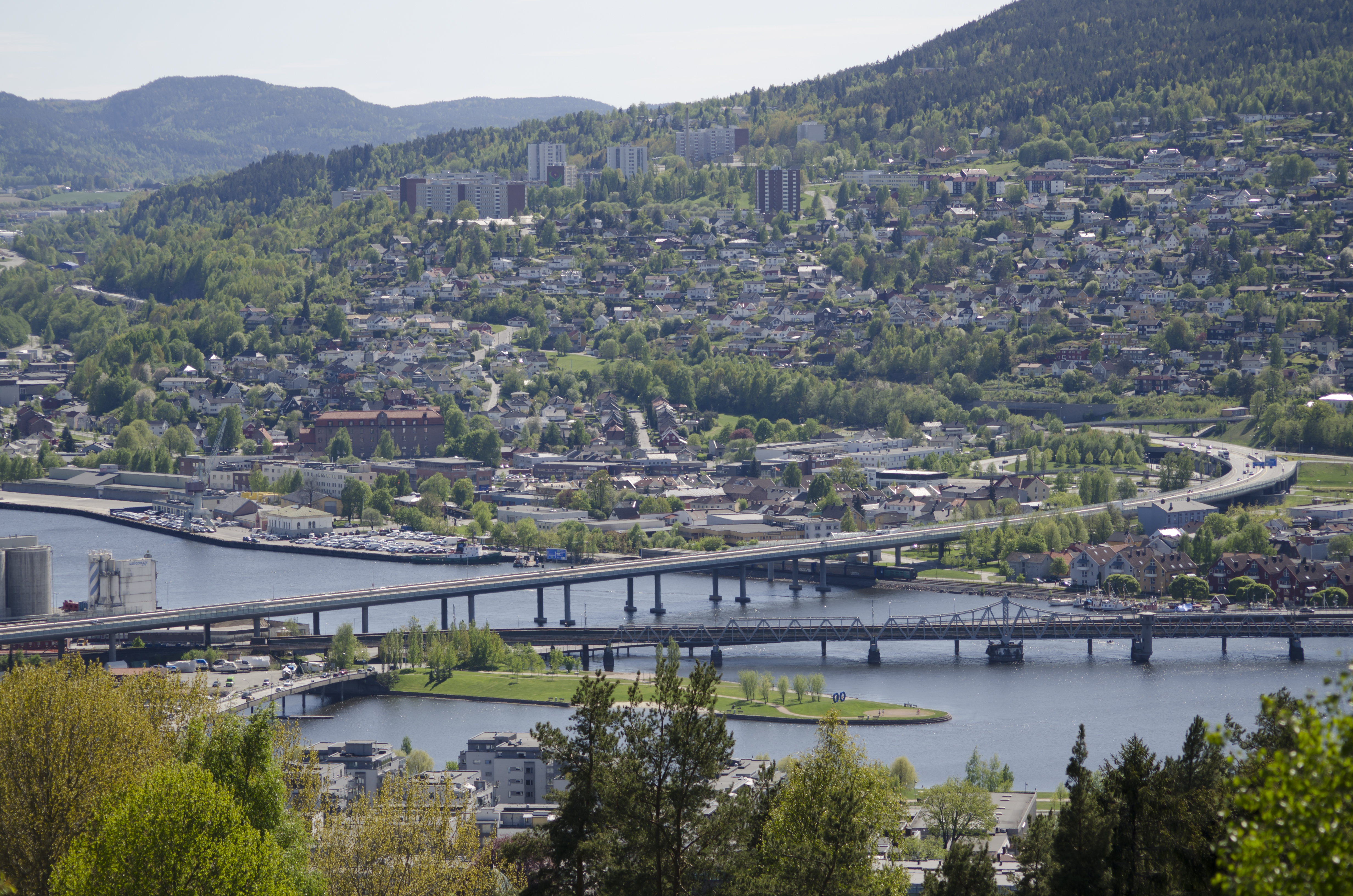 Drammensbrua sett fra Kloptjernveien