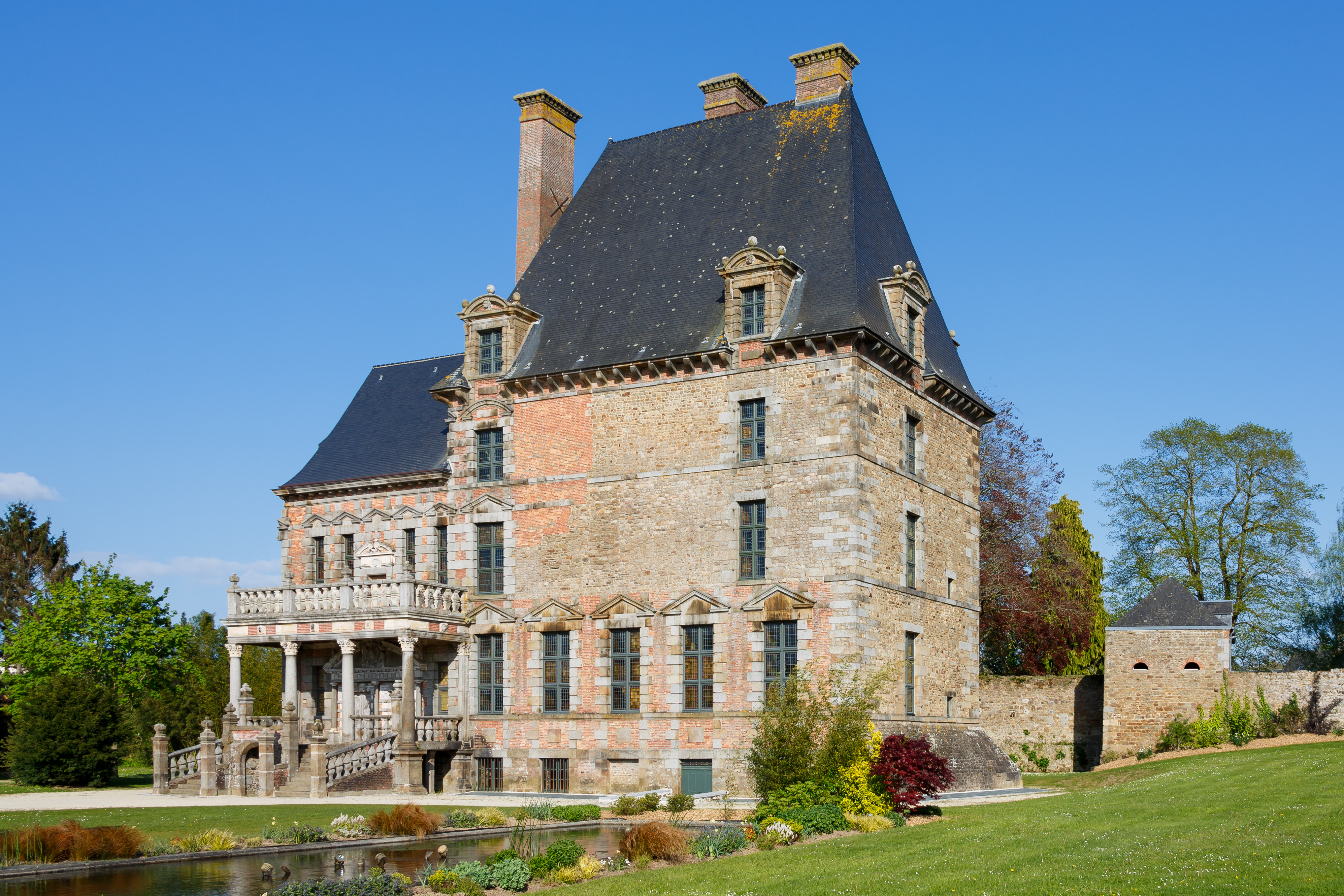 Ducey LaManche France Château-des-Montgommery-02