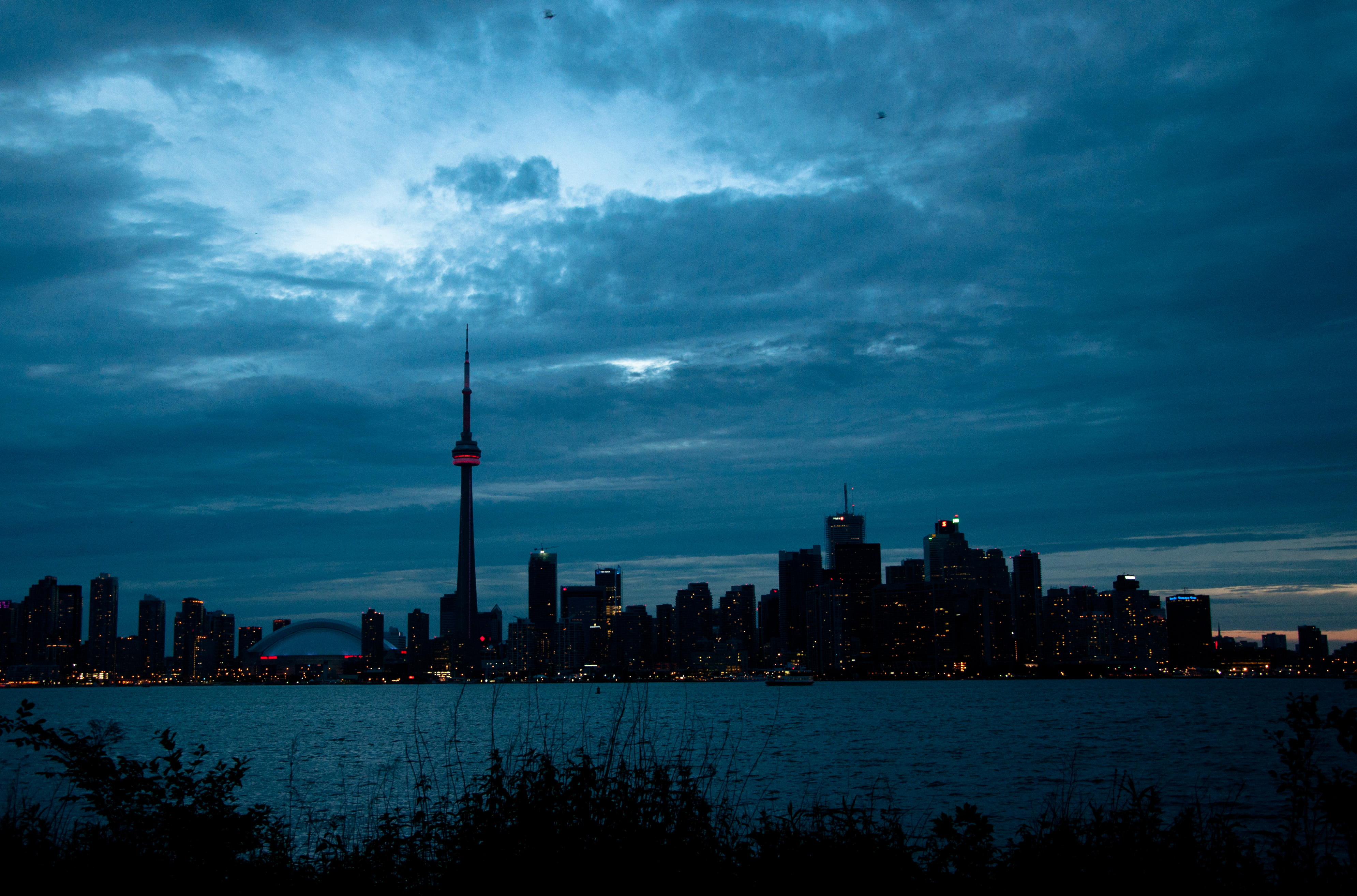 Dusk Toronto 2010 (1)